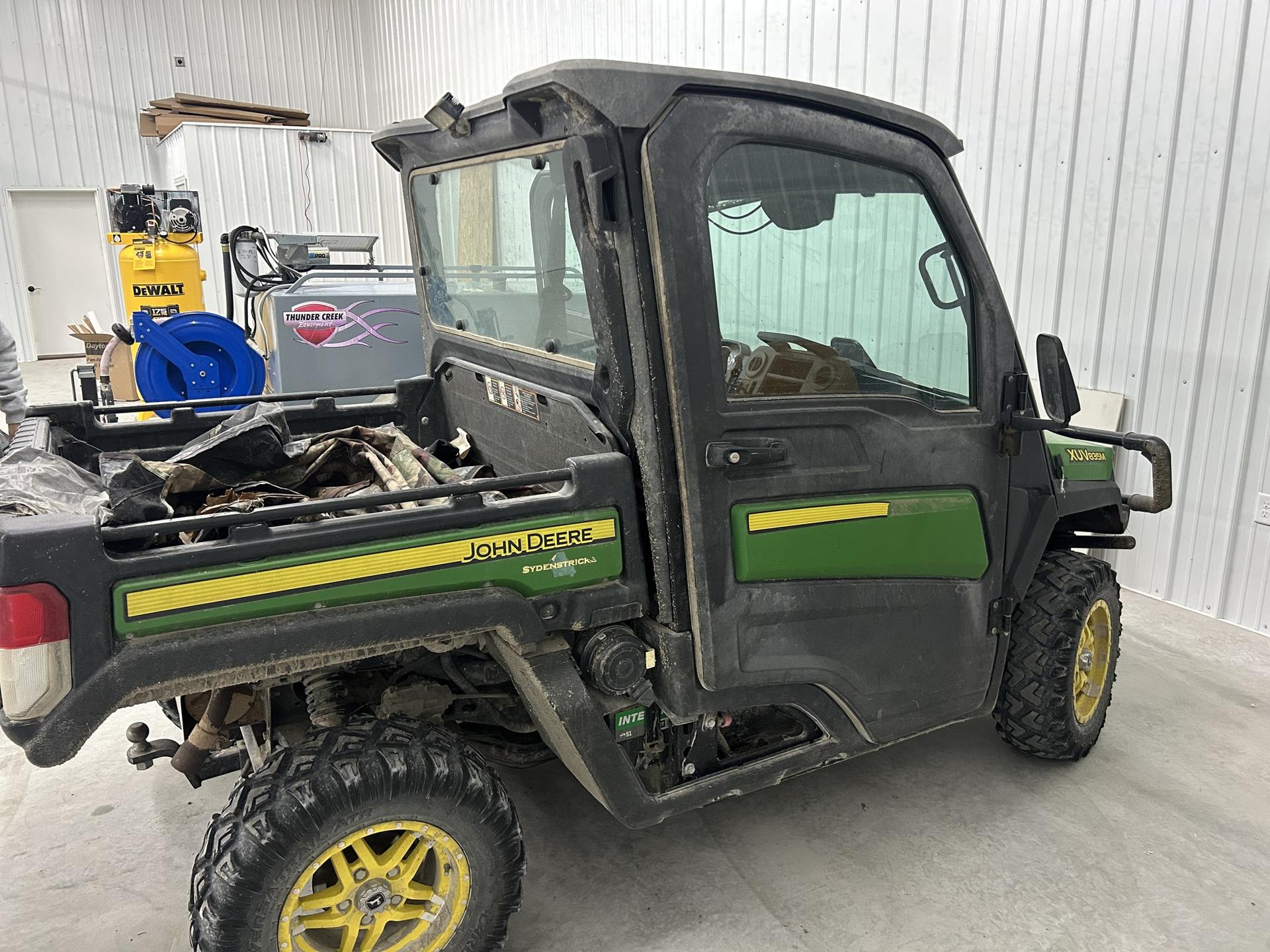 2019 John Deere XUV 835M Image