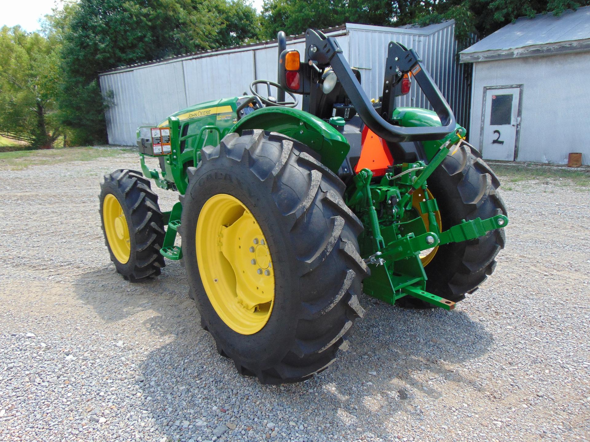 2022 John Deere 5075E