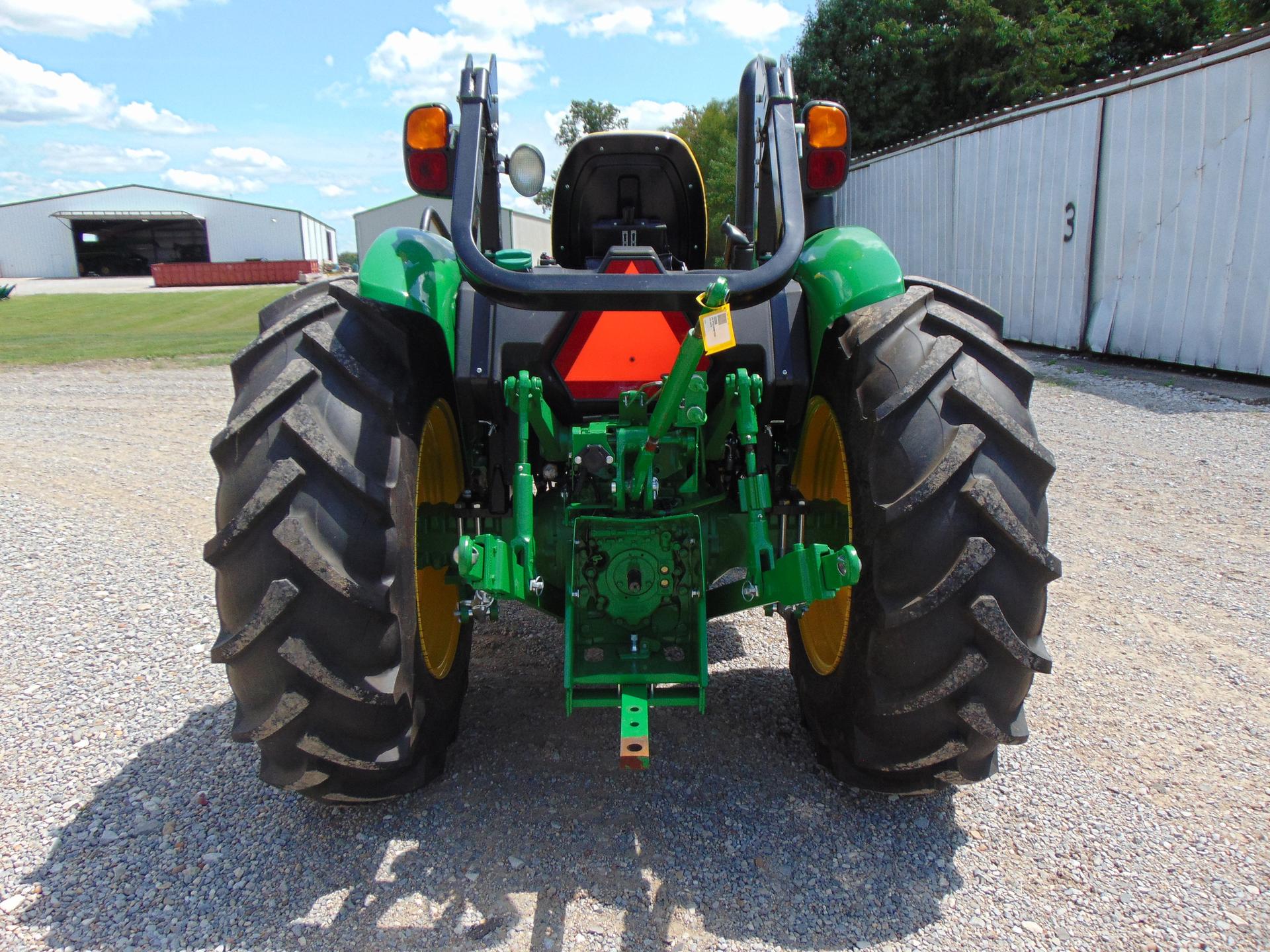 2022 John Deere 5075E