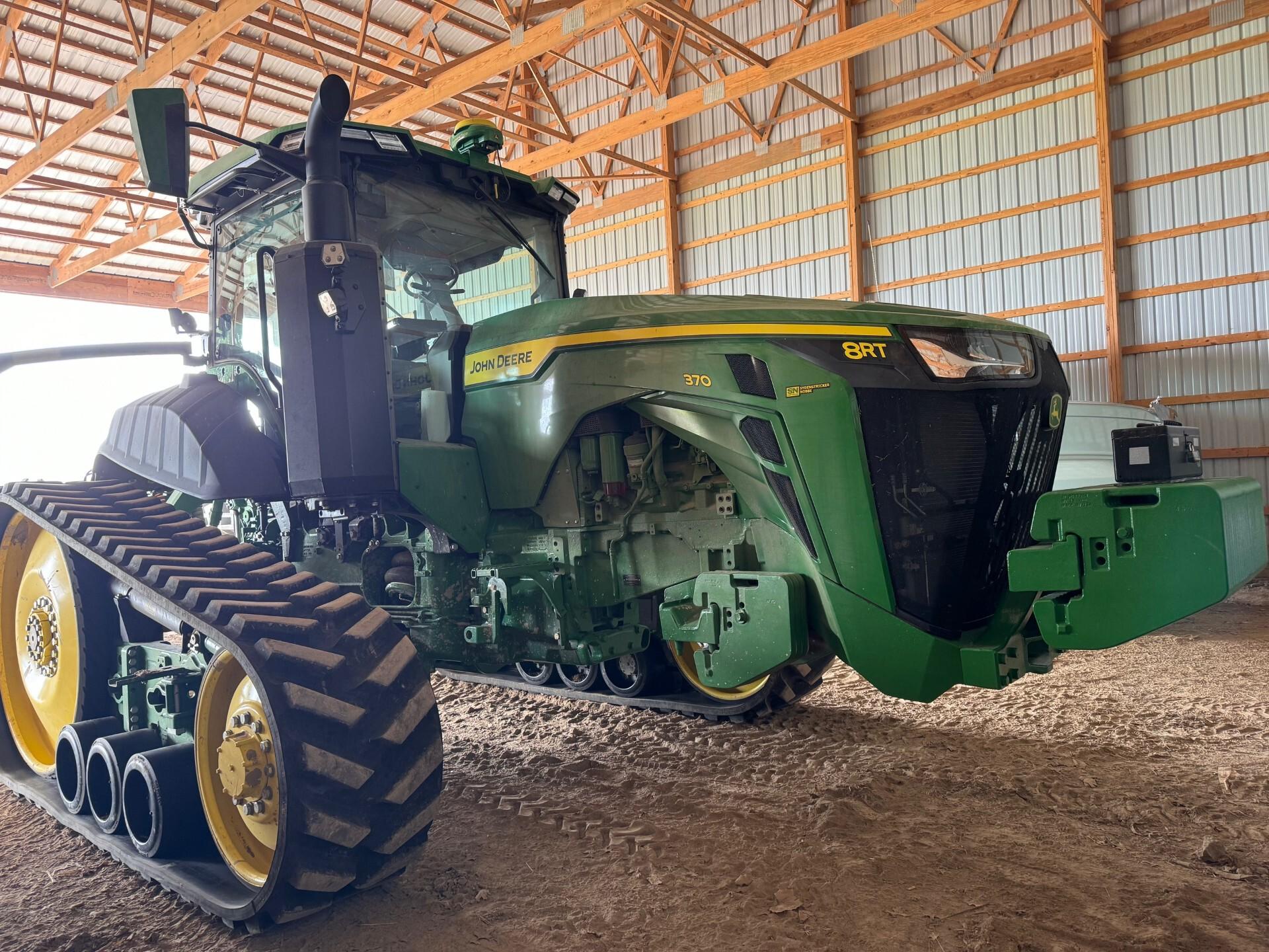 2023 John Deere 8RT 370