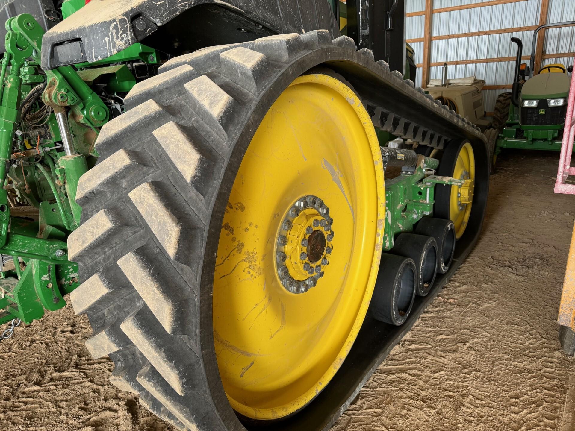 2023 John Deere 8RT 370