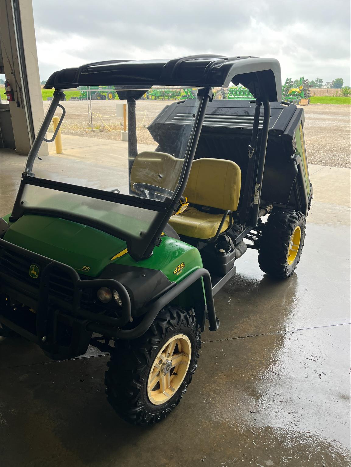 2012 John Deere XUV 825I GREEN