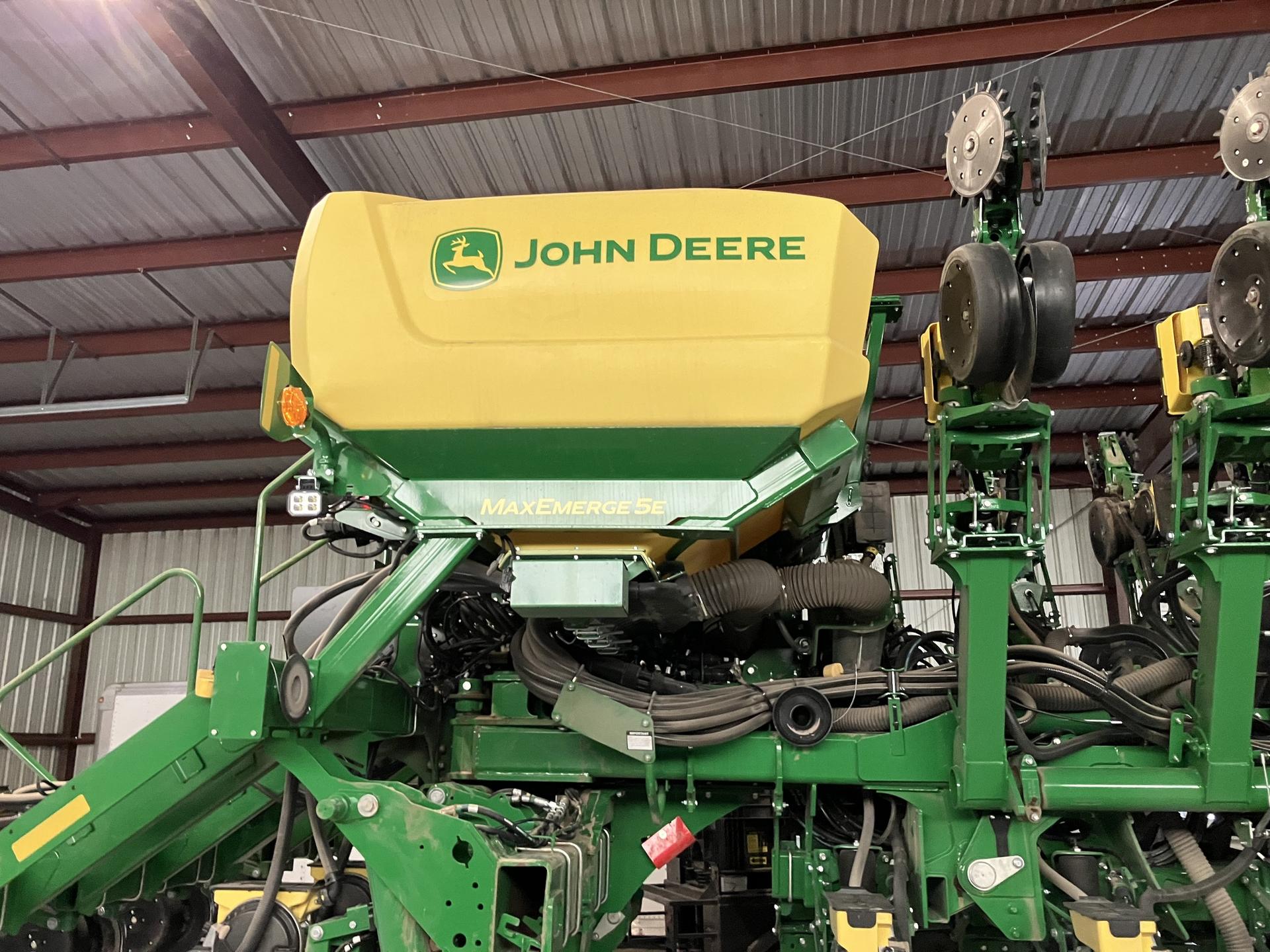 2024 John Deere 1795