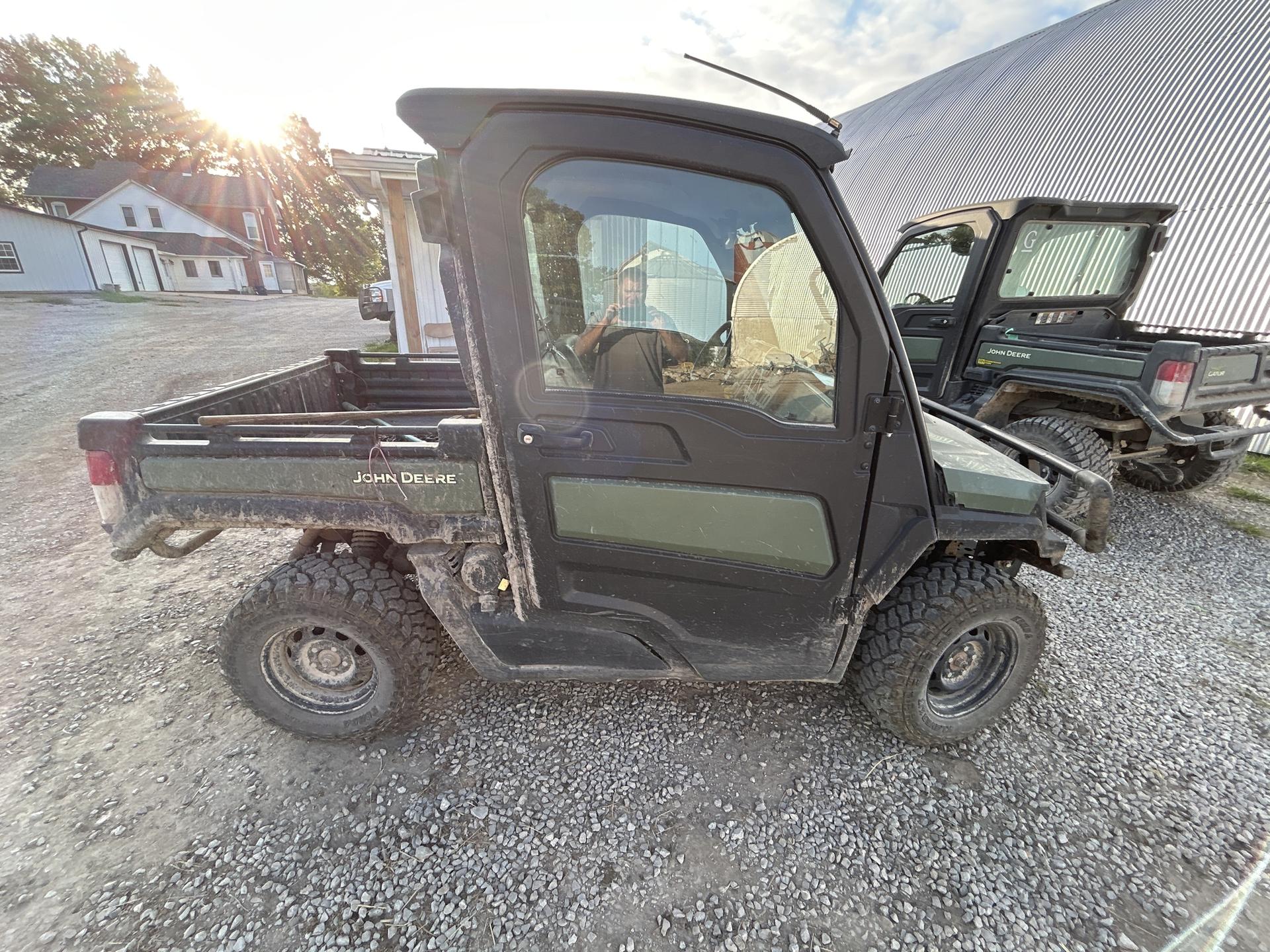 2022 John Deere XUV 835M