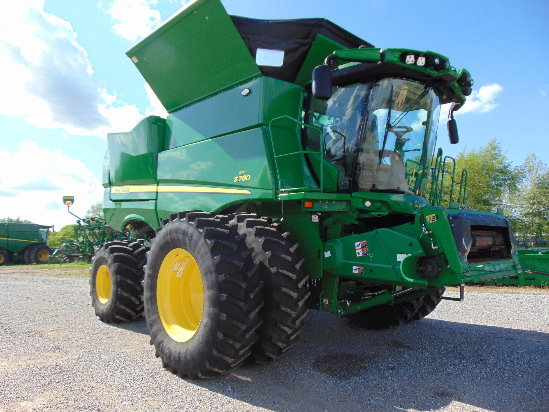 2023 John Deere S780