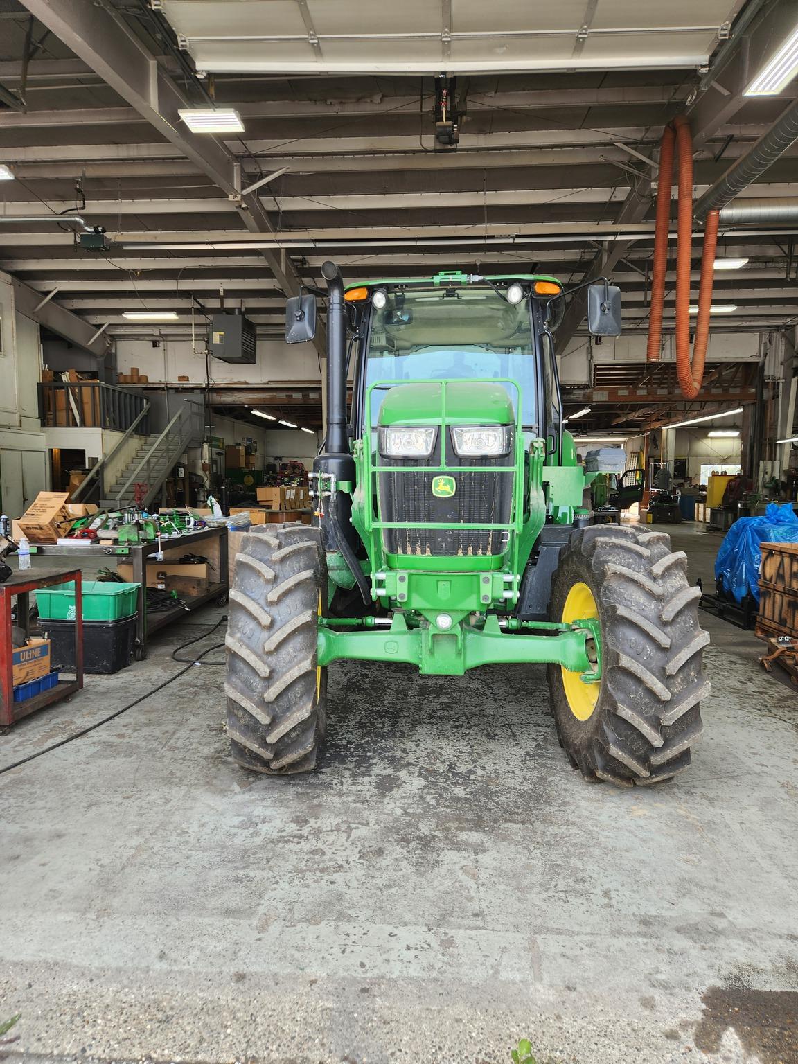 2022 John Deere 6135E