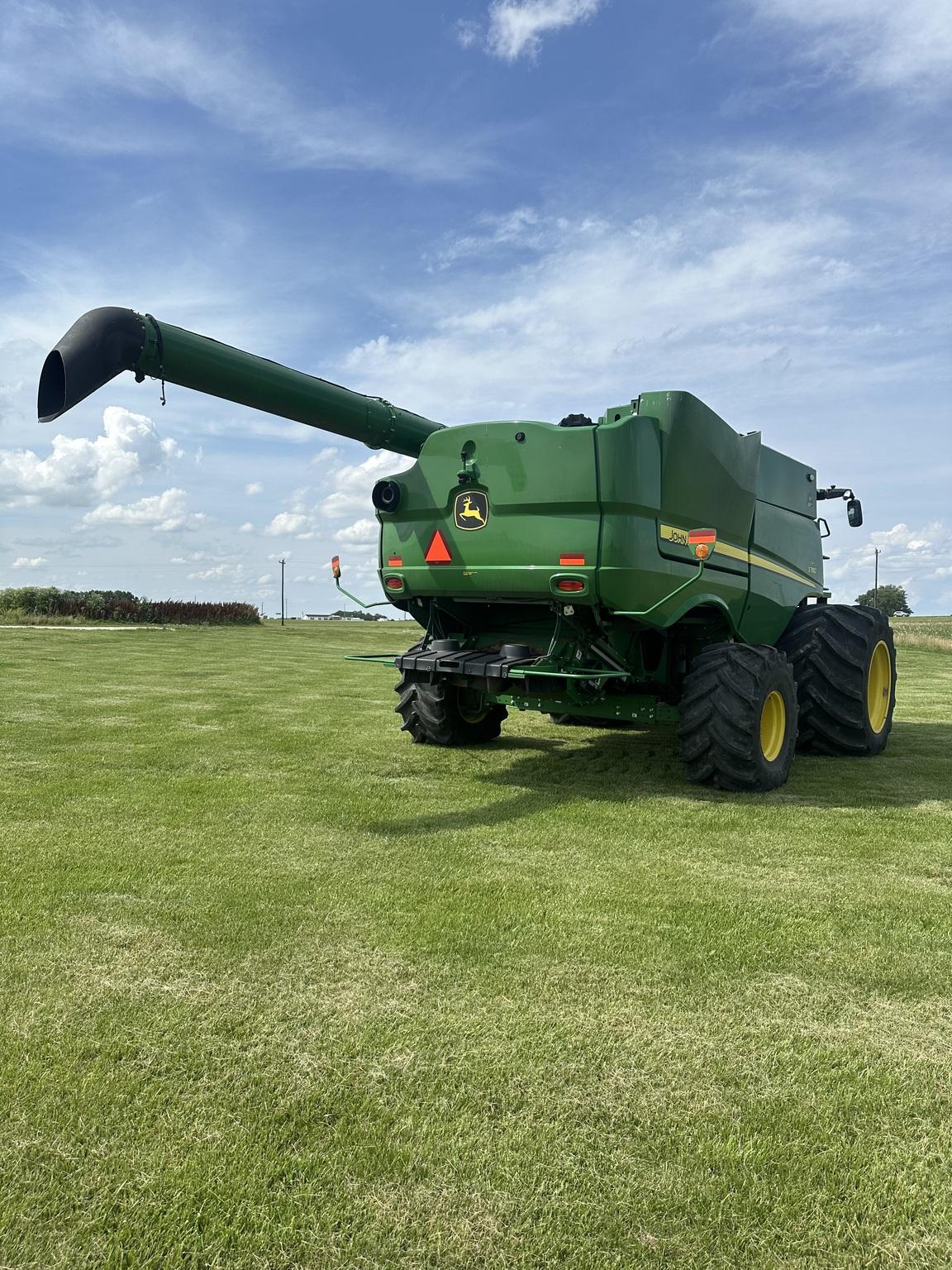 2022 John Deere S780