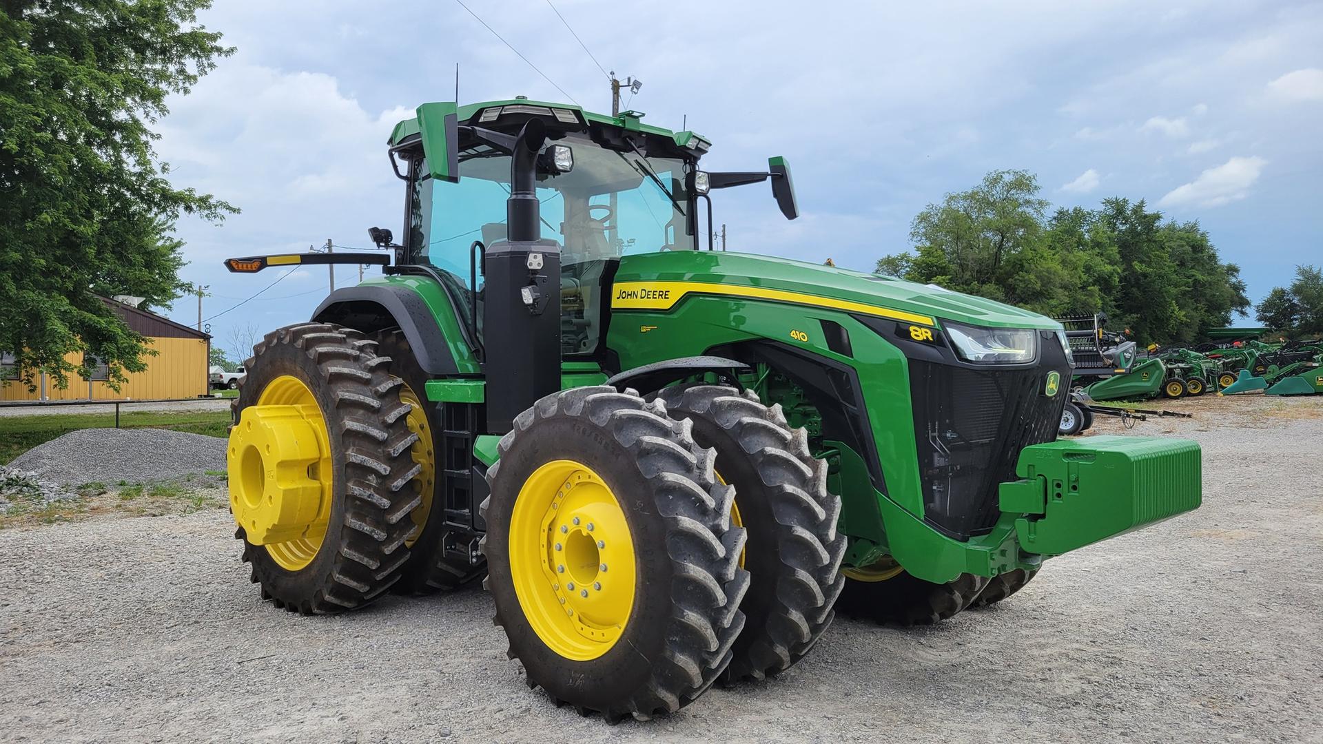 2023 John Deere 8R 410