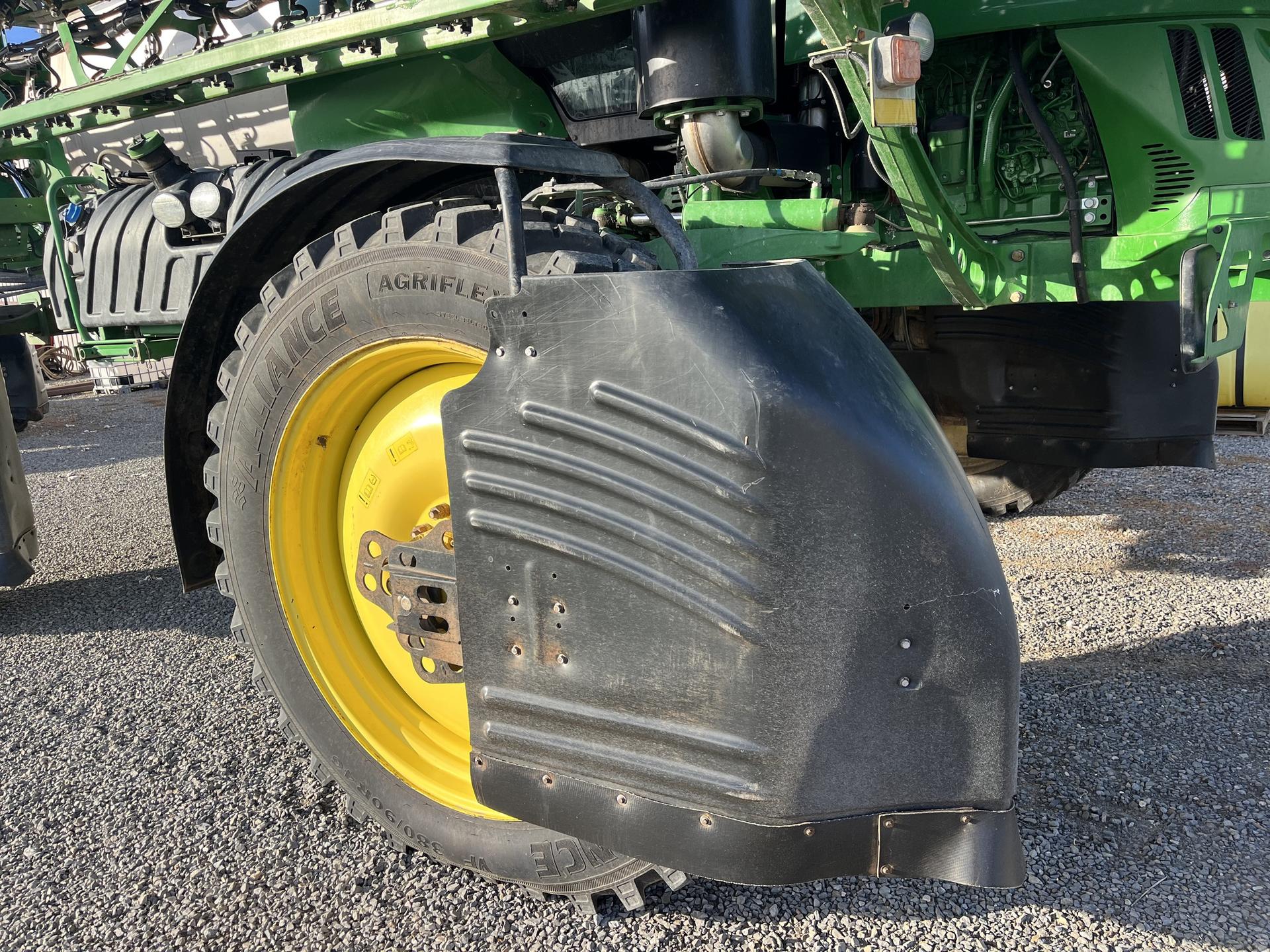 2019 John Deere R4044