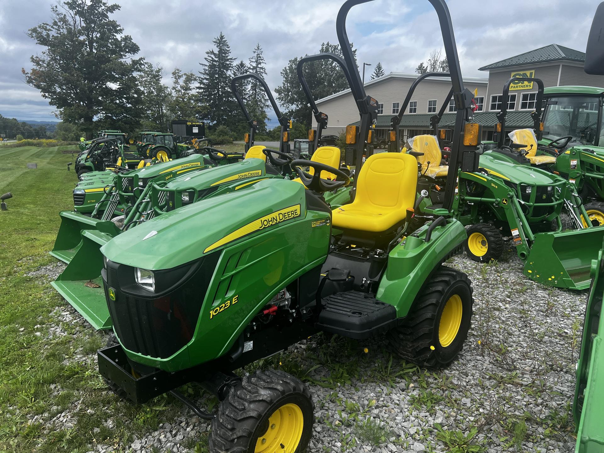 2024 John Deere 1023E