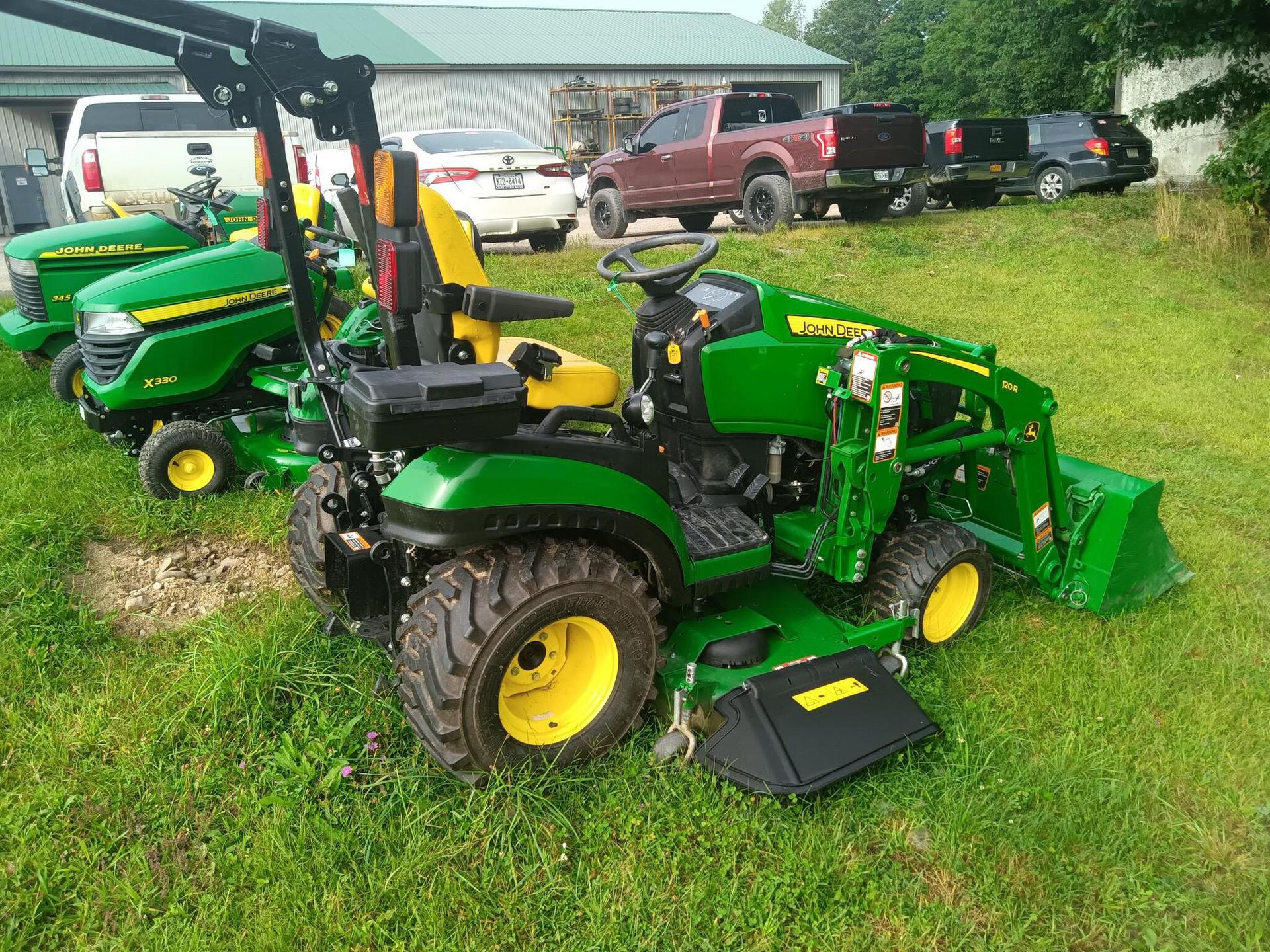 2023 John Deere 1025R