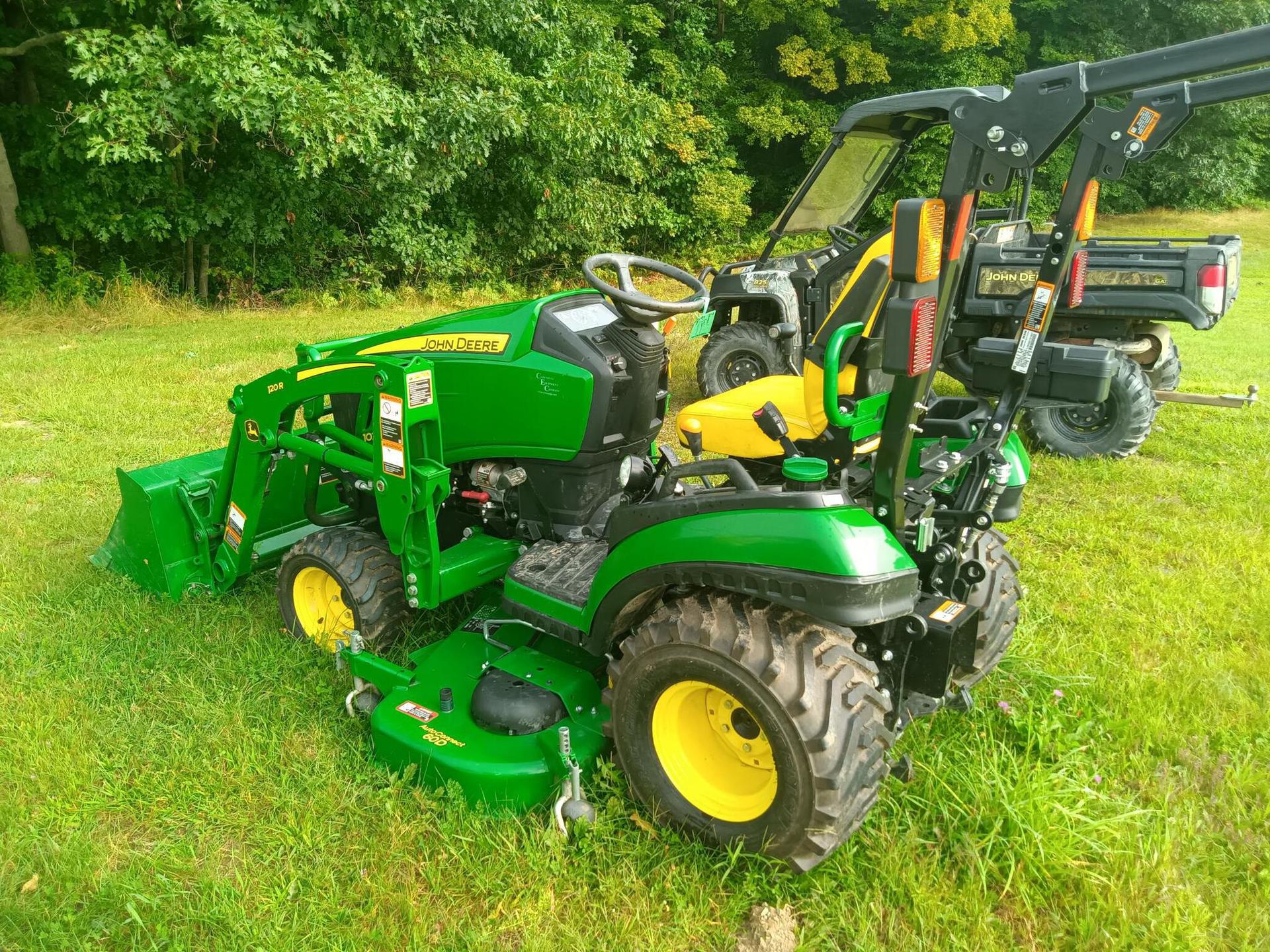 2023 John Deere 1025R