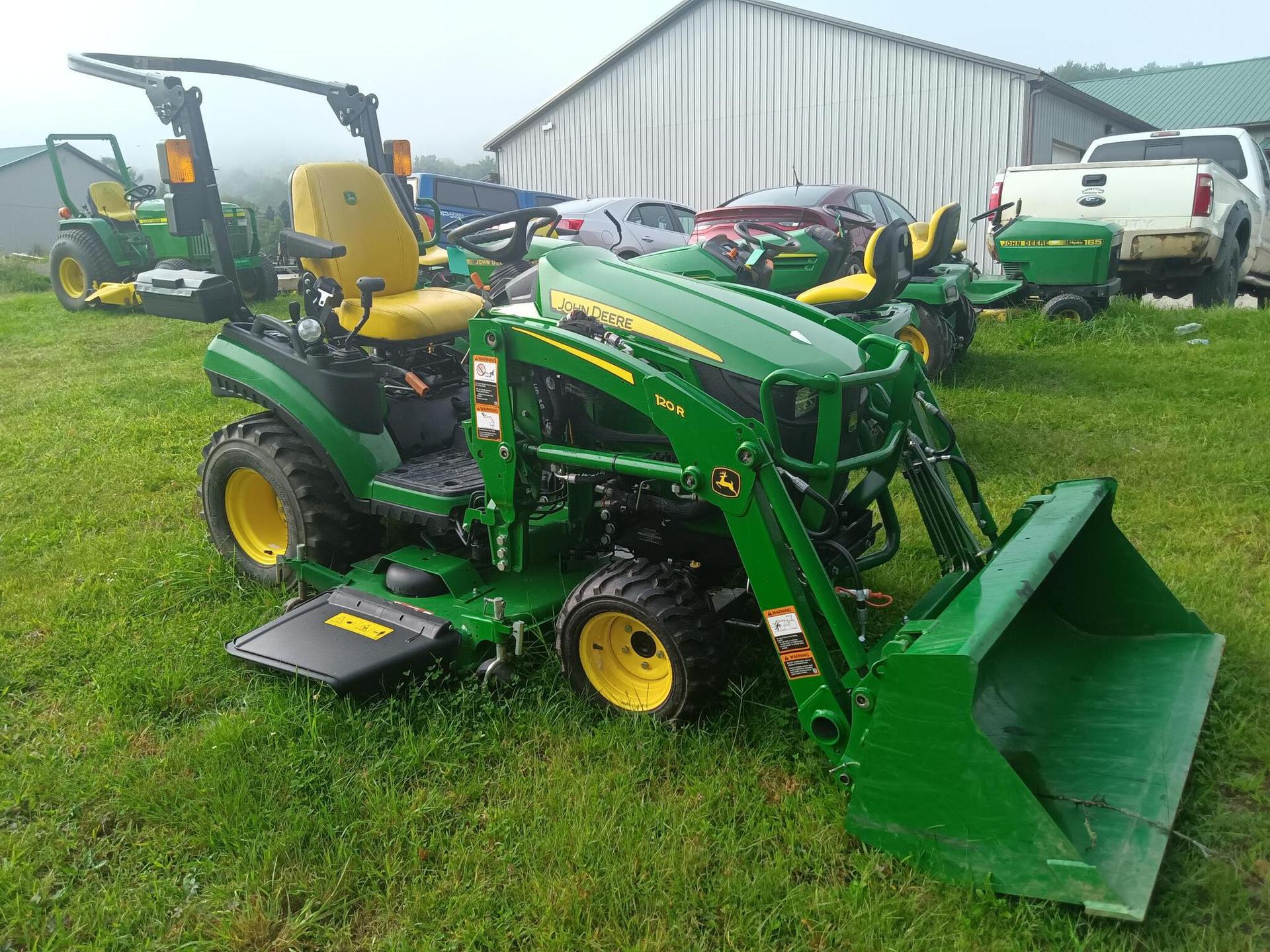 2023 John Deere 1025R