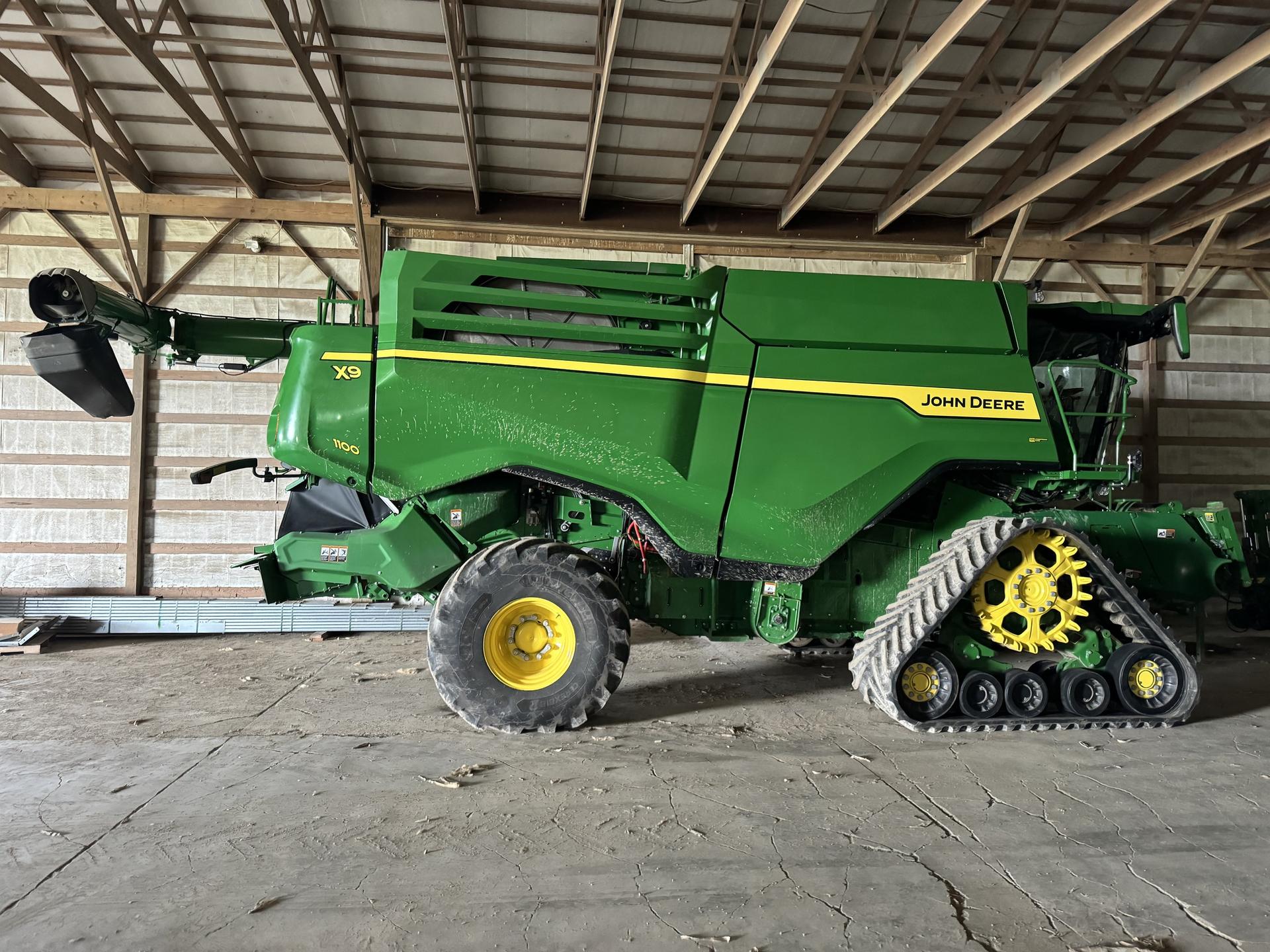 2023 John Deere X9 1100