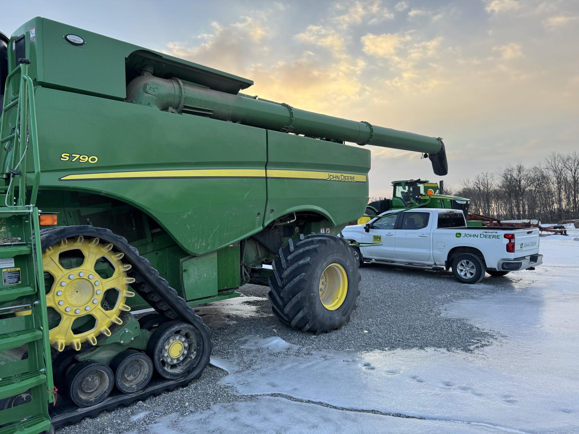 2024 John Deere S790 Image