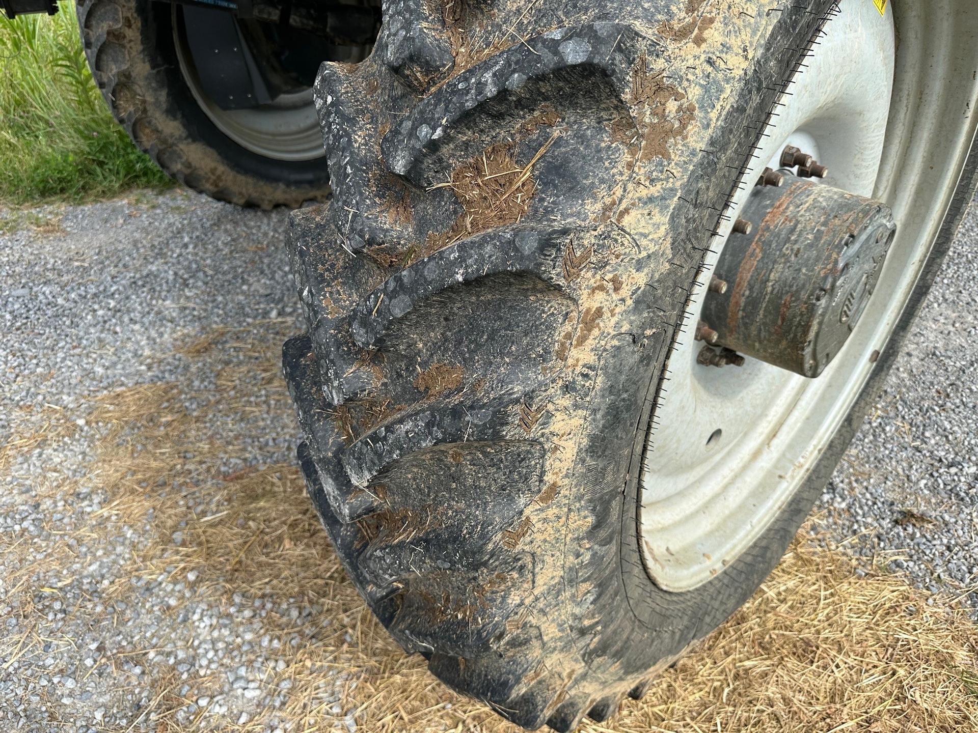 2019 RoGator RG1100C