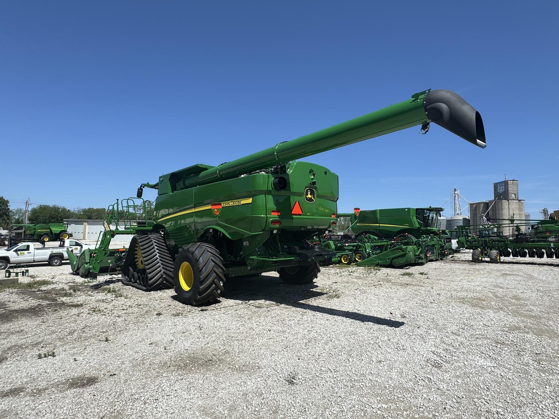 2024 John Deere S780