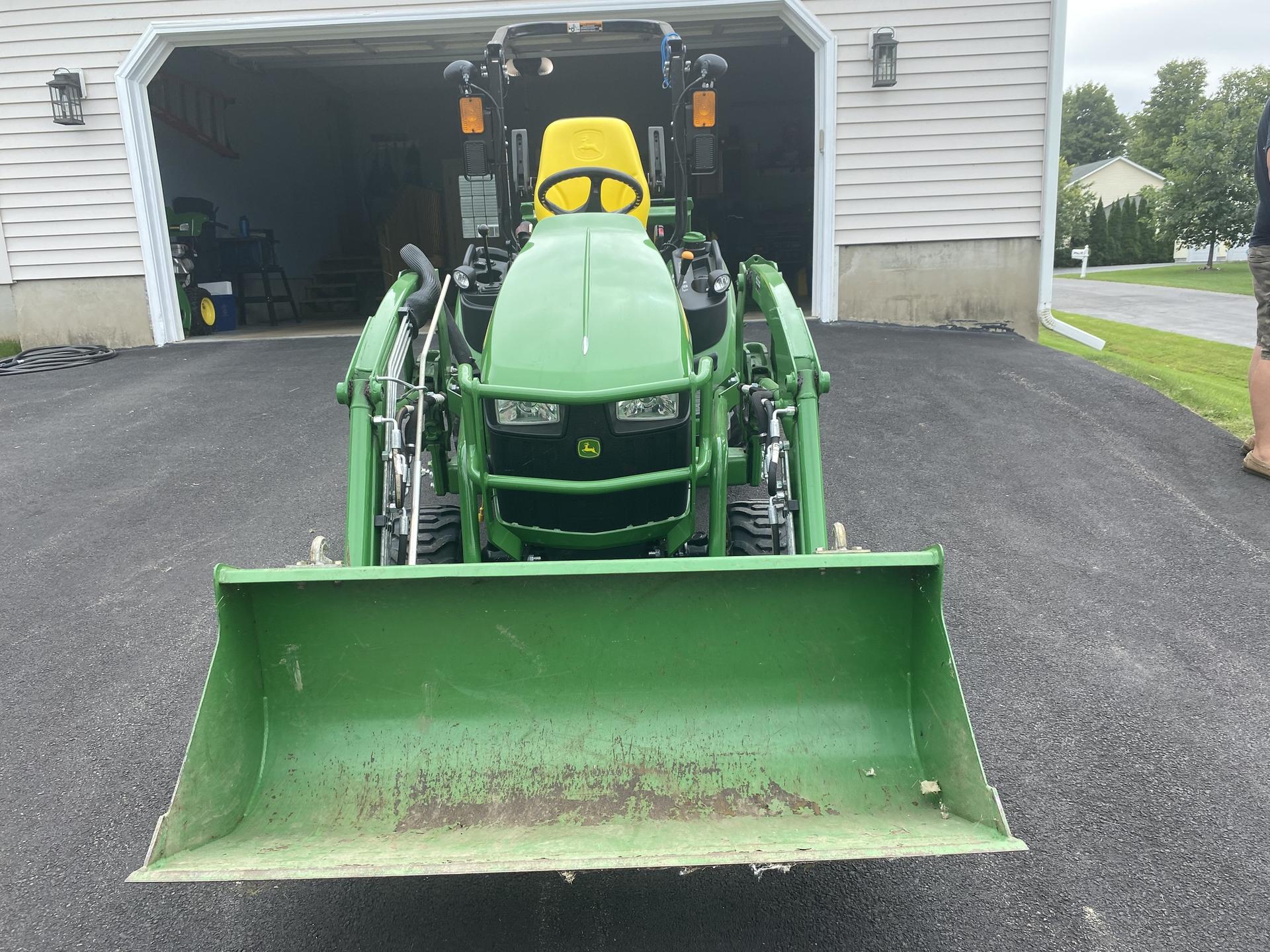 2020 John Deere 1025R