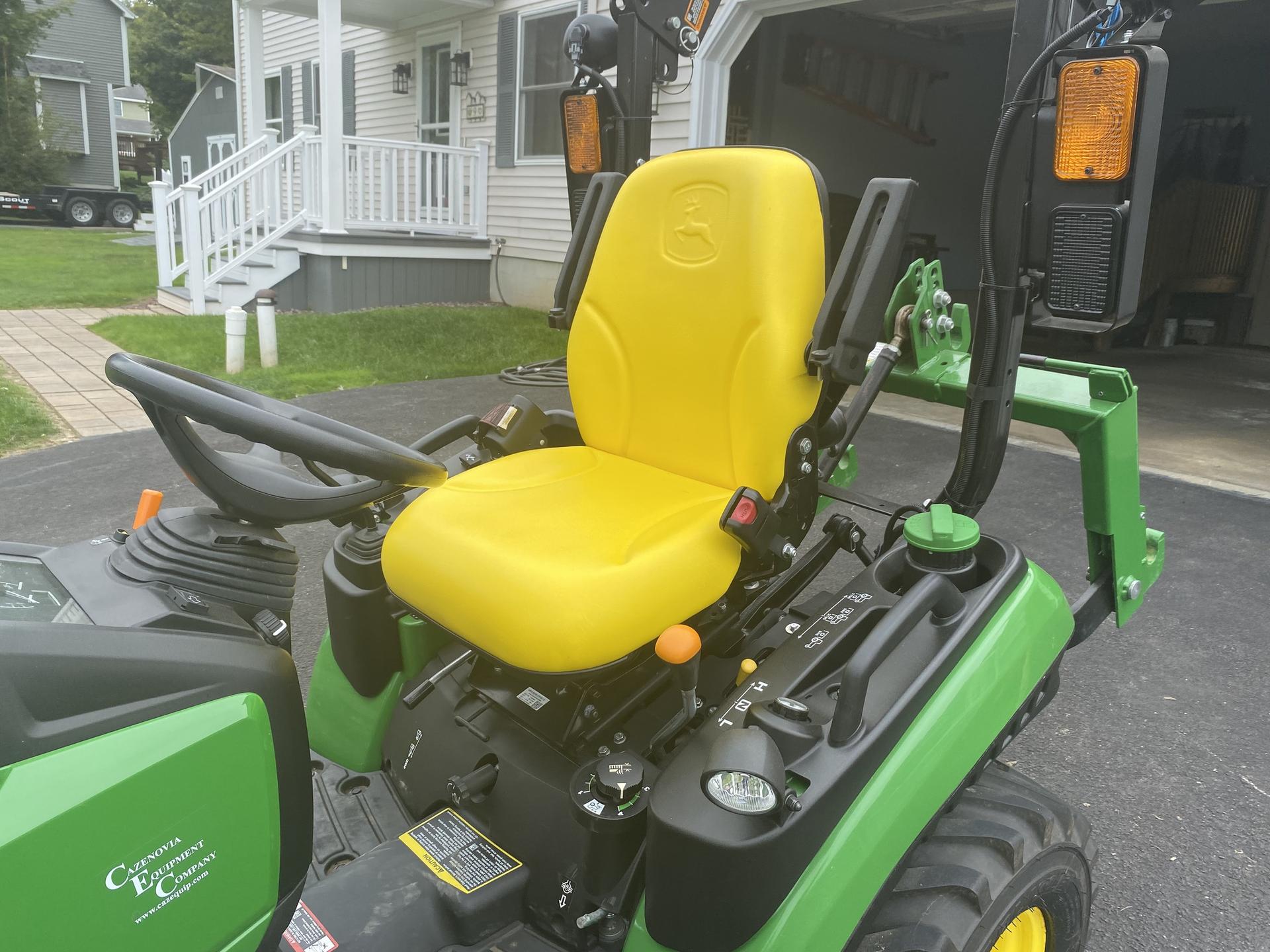 2020 John Deere 1025R