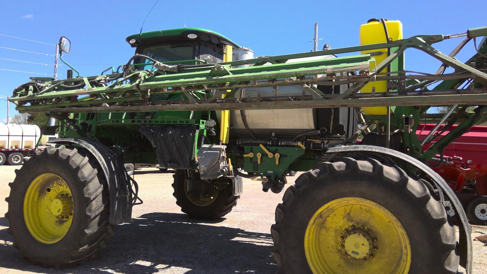 2018 John Deere R4038