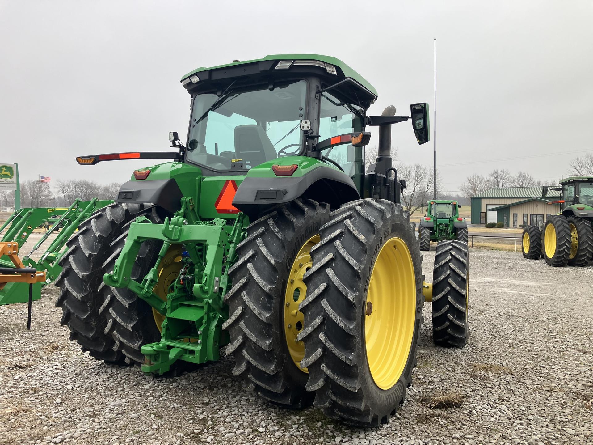 2024 John Deere 8R 280 Image