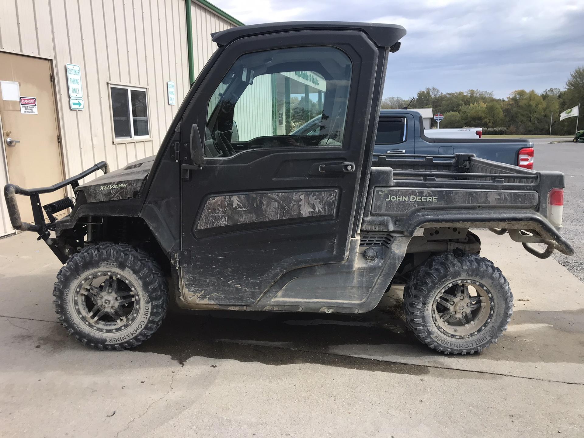 2023 John Deere XUV 835R