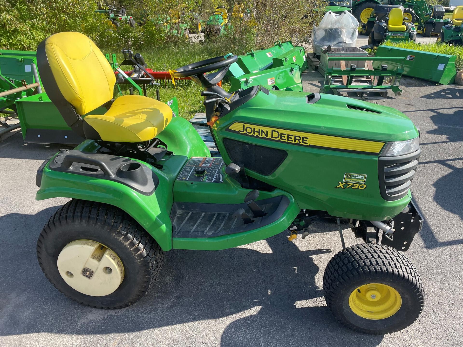 2018 John Deere X730