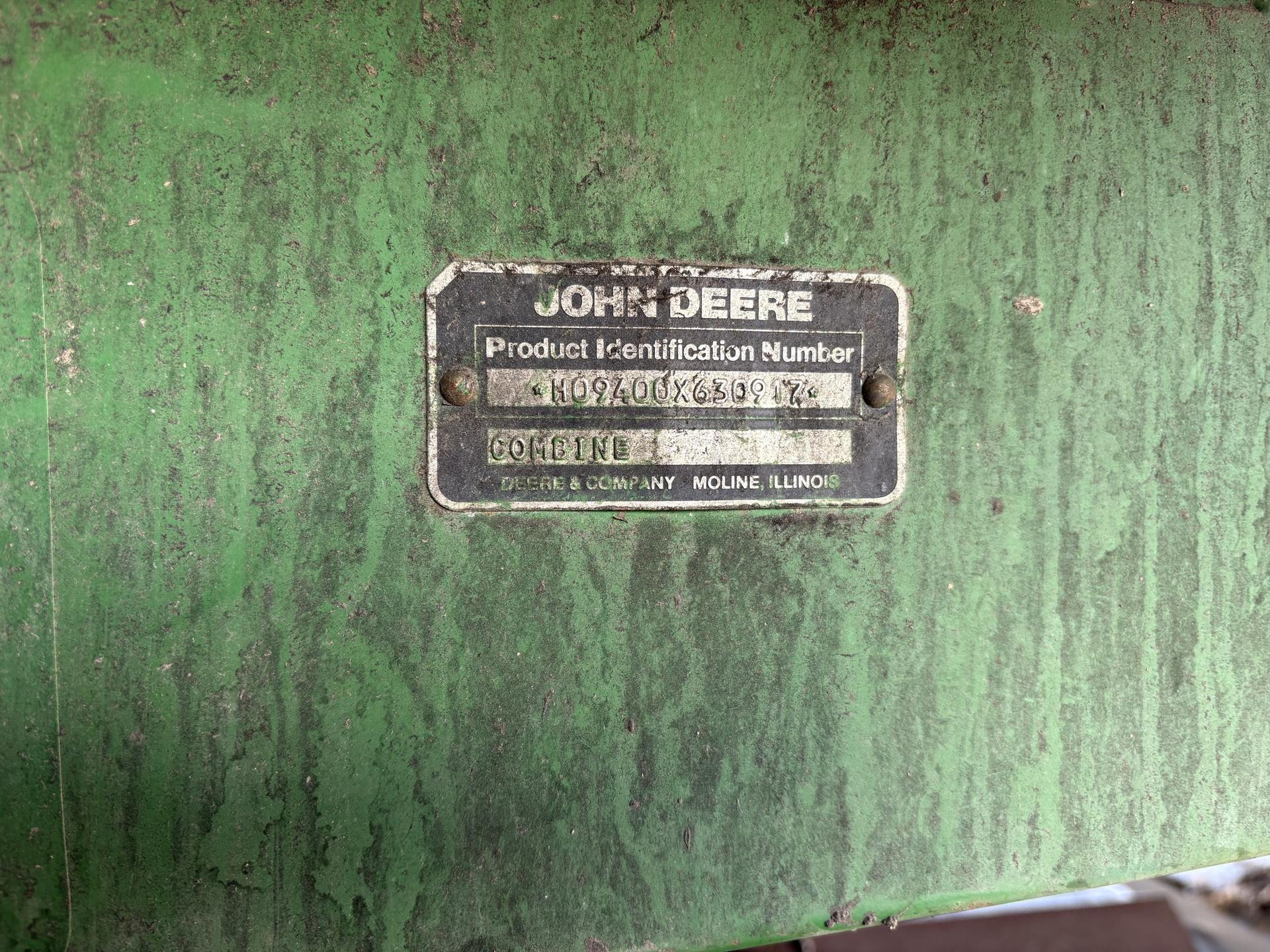 1989 John Deere 9400 Image