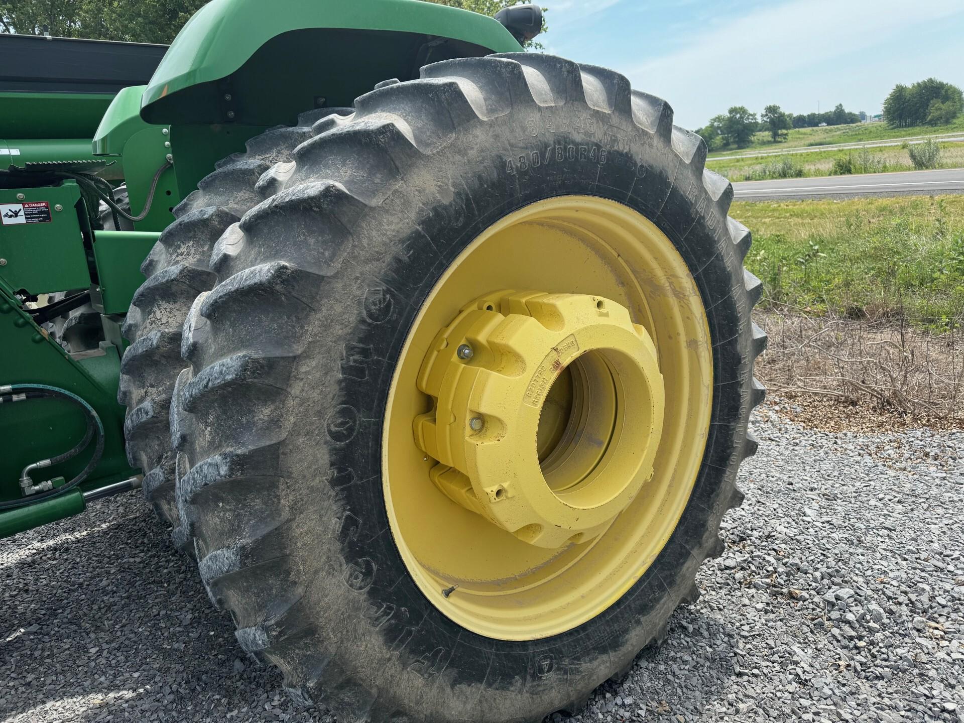 2011 John Deere 9230