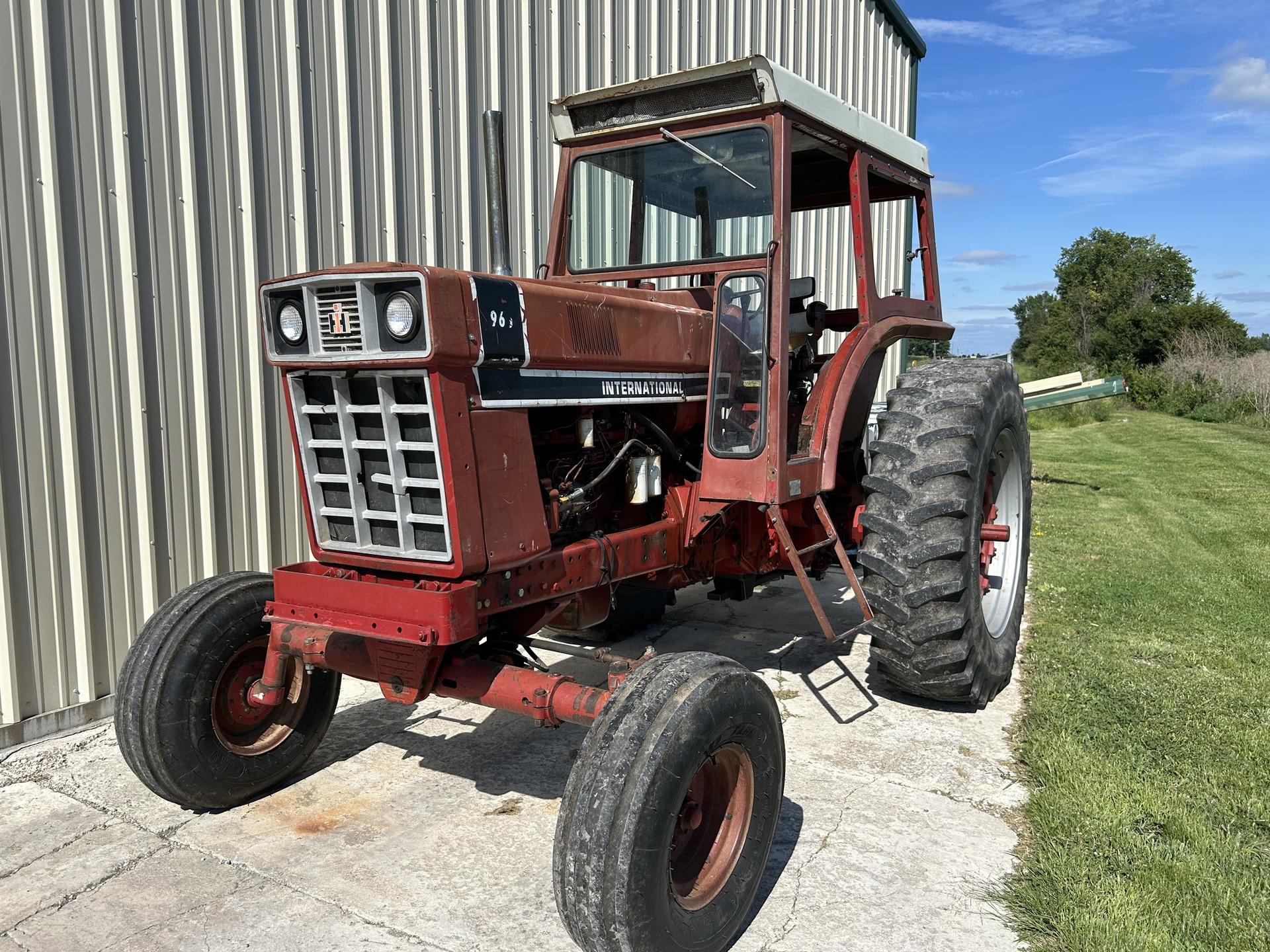 1975 Case IH 966