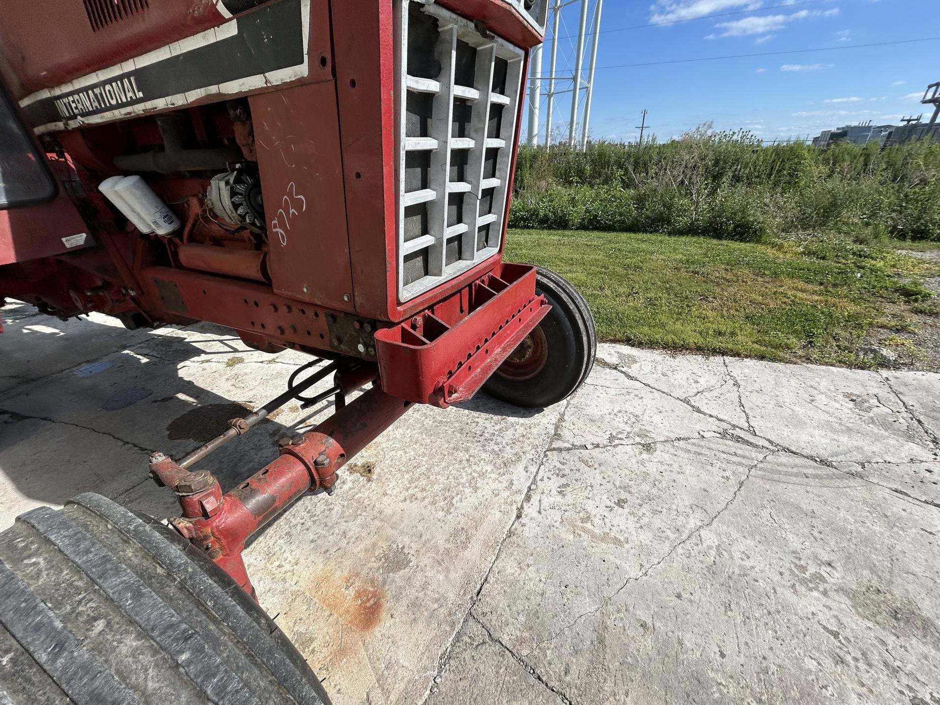 1975 Case IH 966