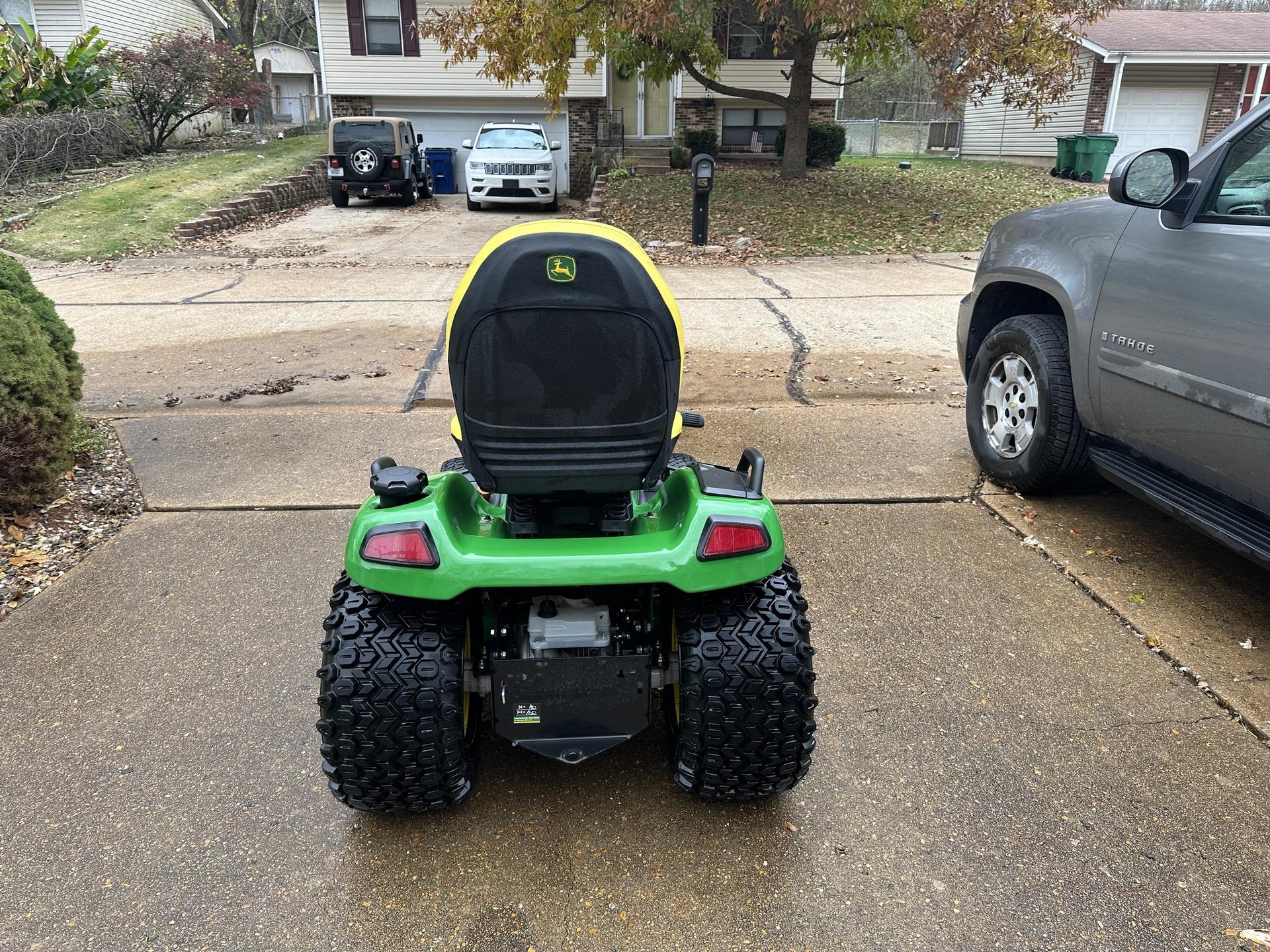 2023 John Deere X580