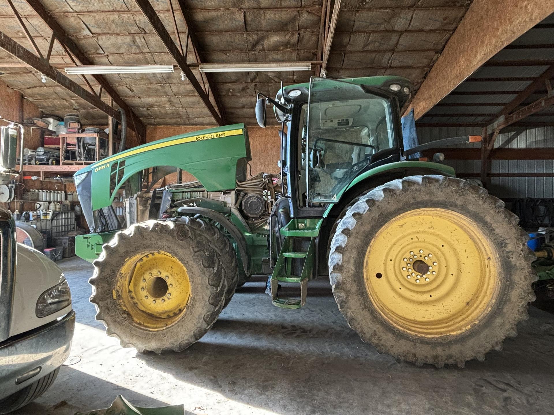 2012 John Deere 8335R