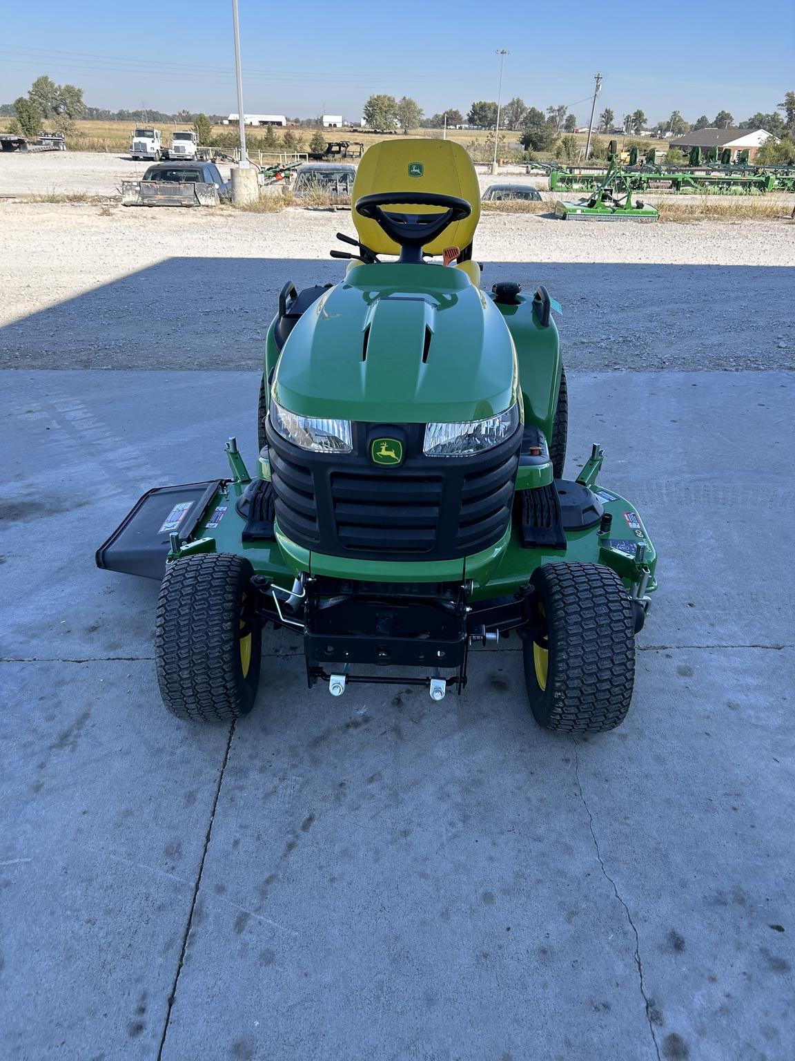 2023 John Deere X730