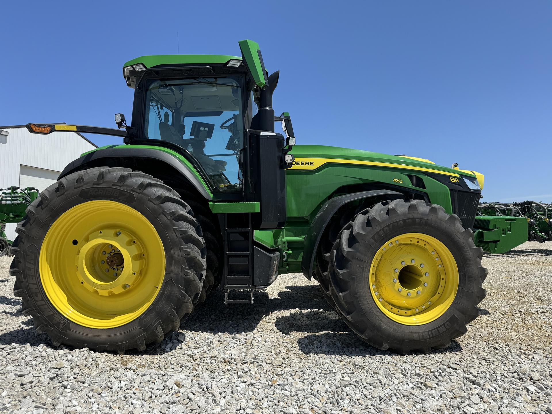 2024 John Deere 8R 410 Image