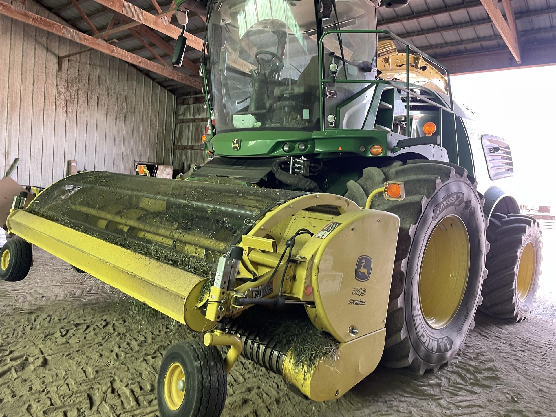 2021 John Deere 9900