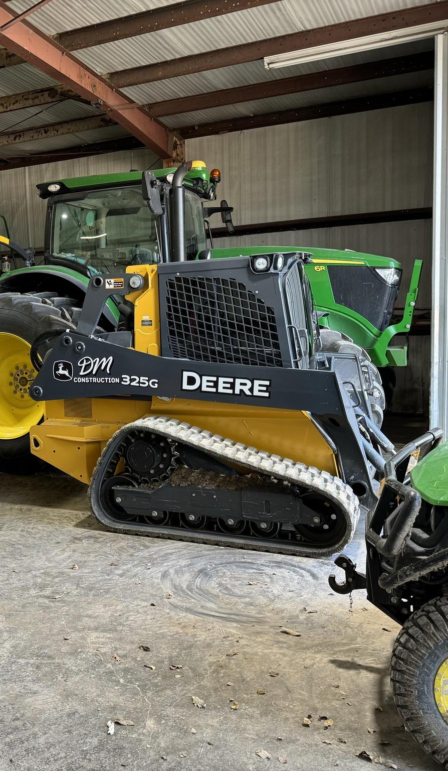 2019 John Deere 325G Image