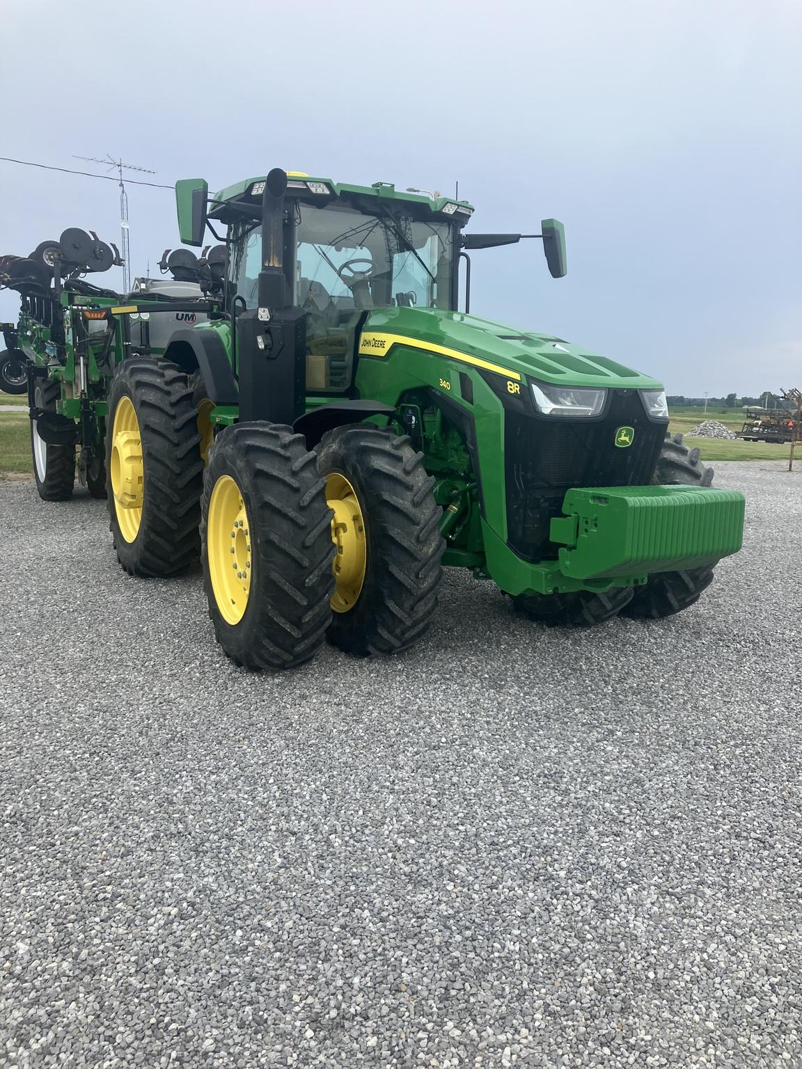 2020 John Deere 8R 340