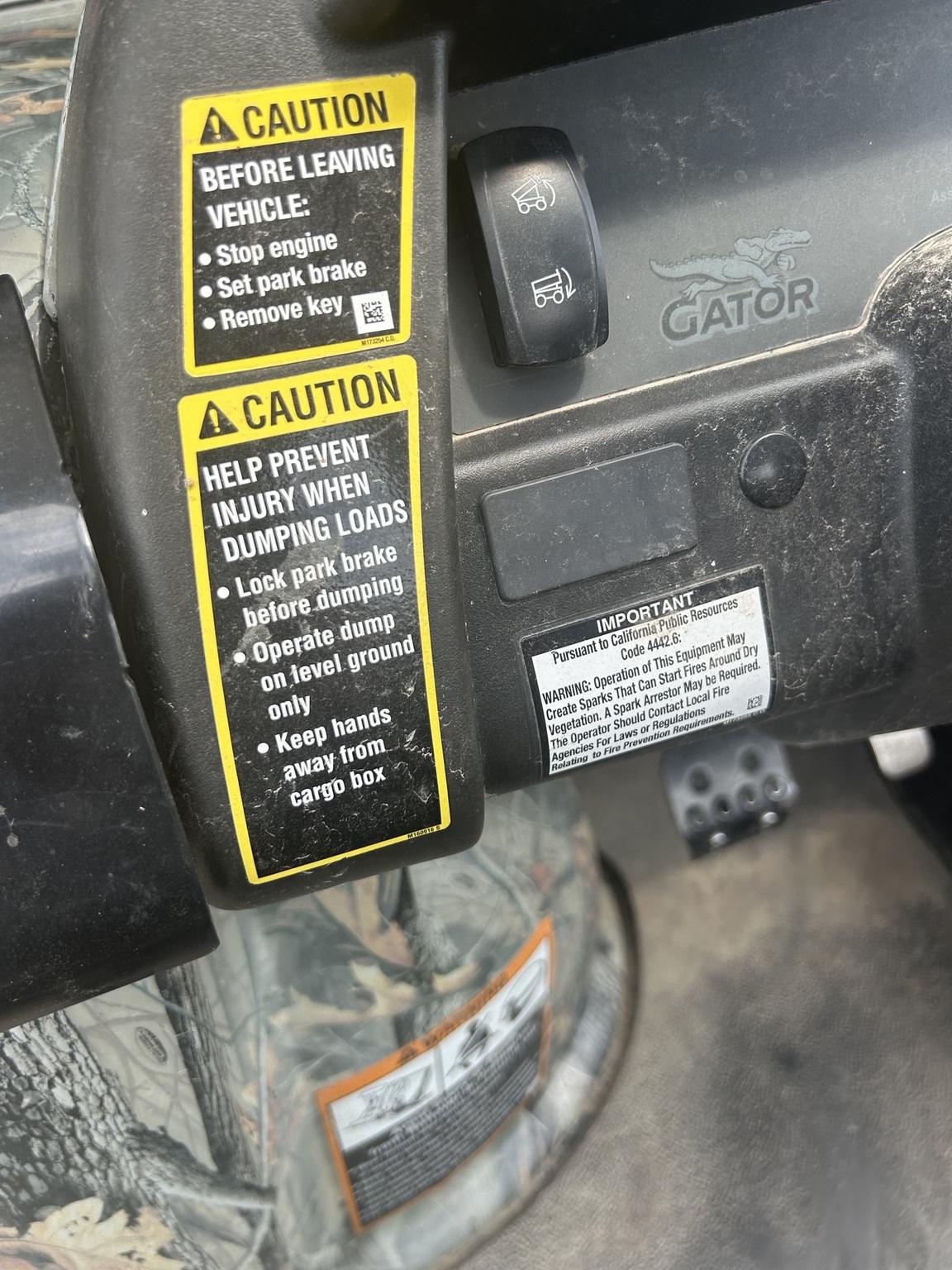 2014 John Deere XUV 825i Power Steering