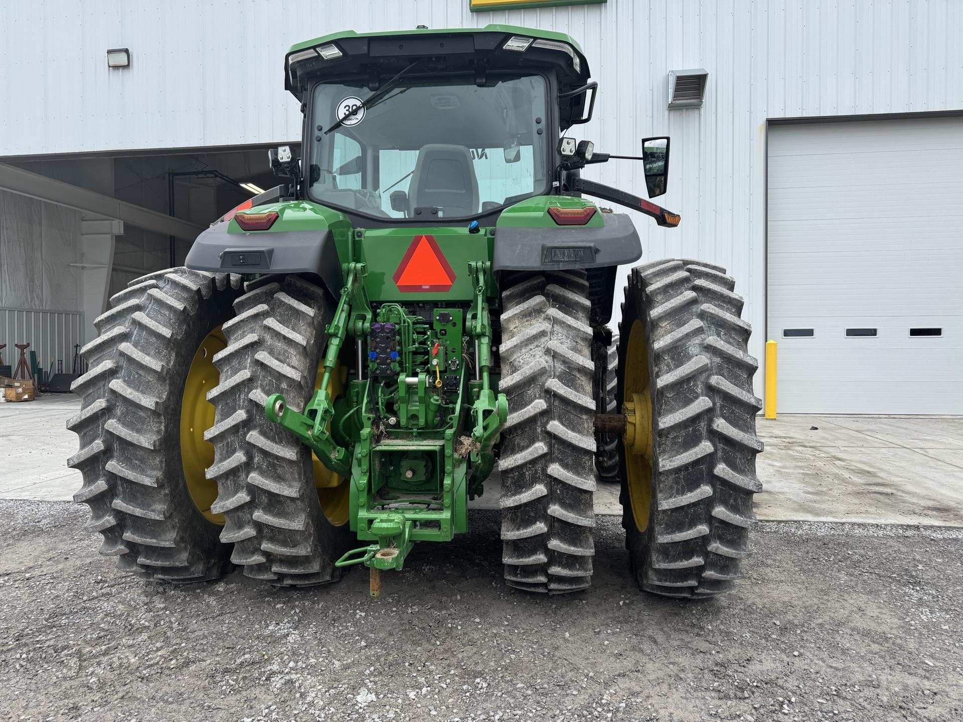 2024 John Deere 8R 410 Image