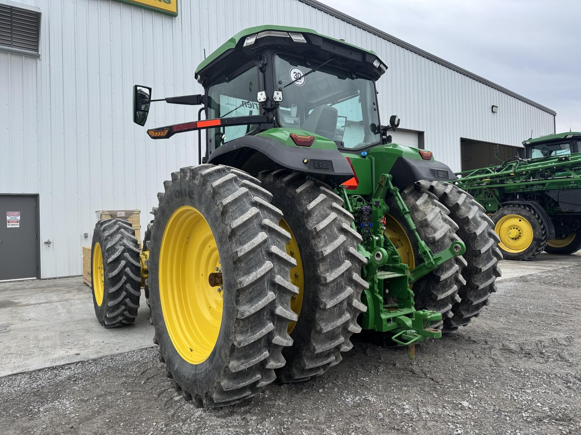 2024 John Deere 8R 410 Image