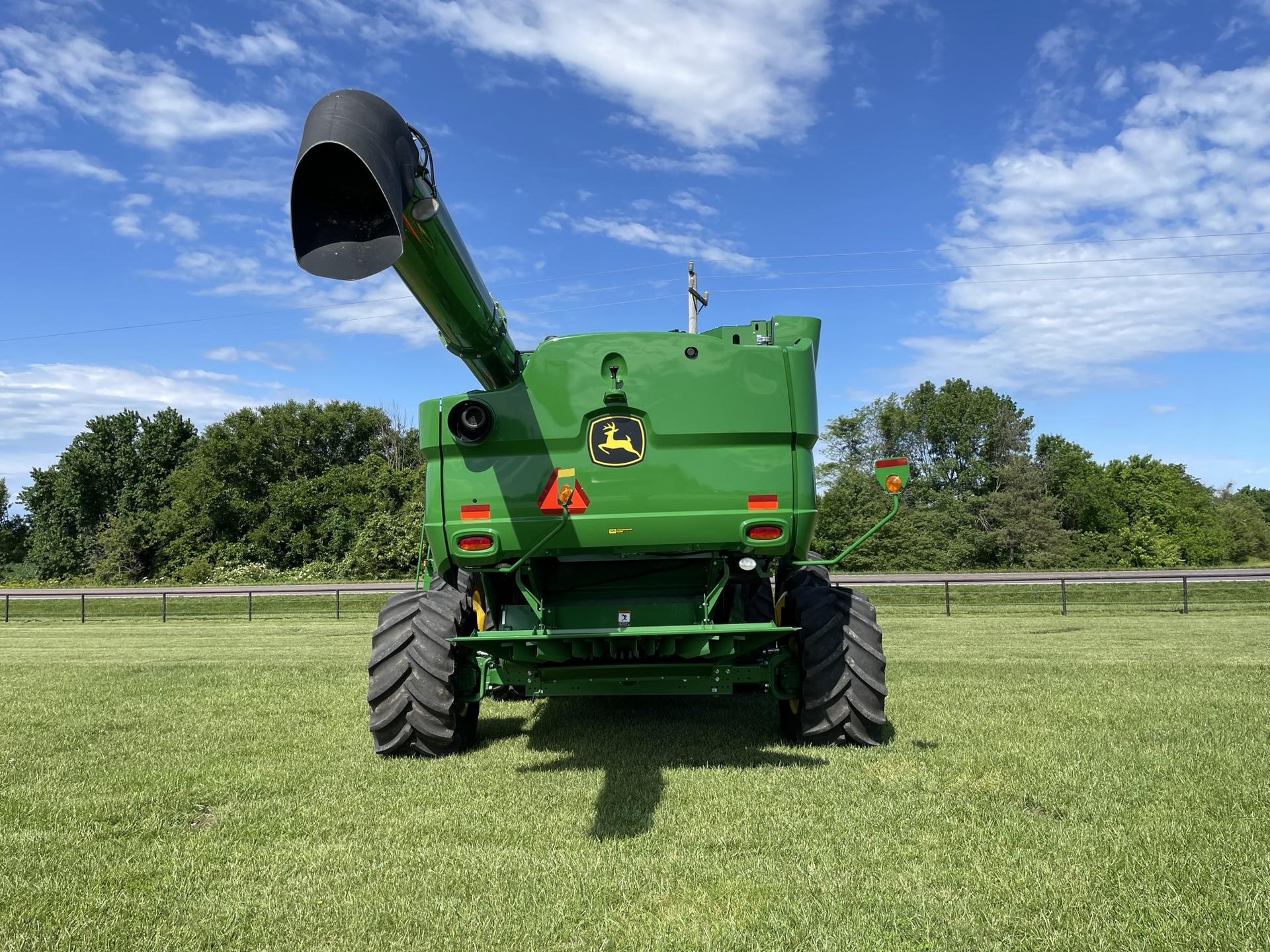 2023 John Deere S770