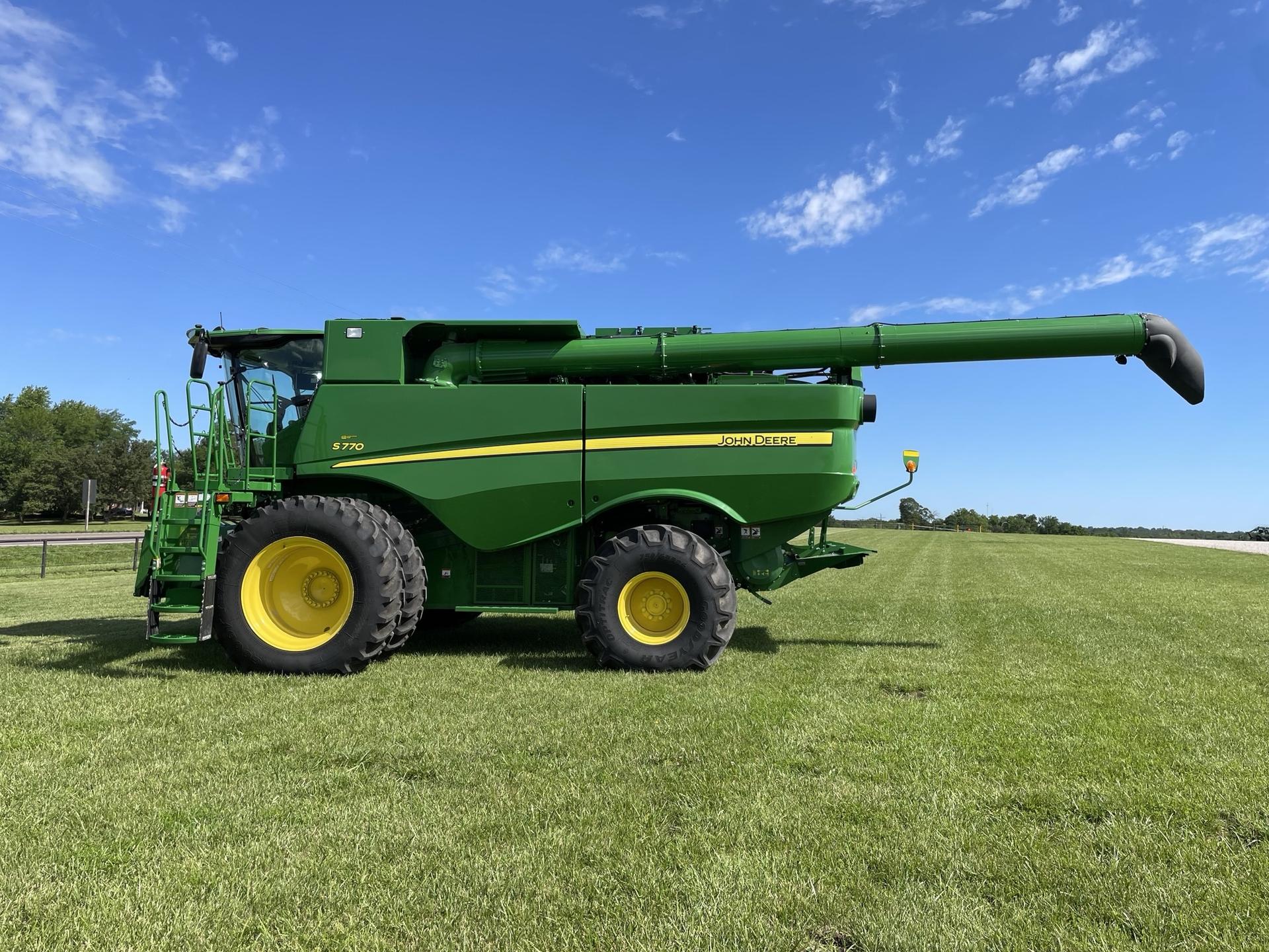 2023 John Deere S770