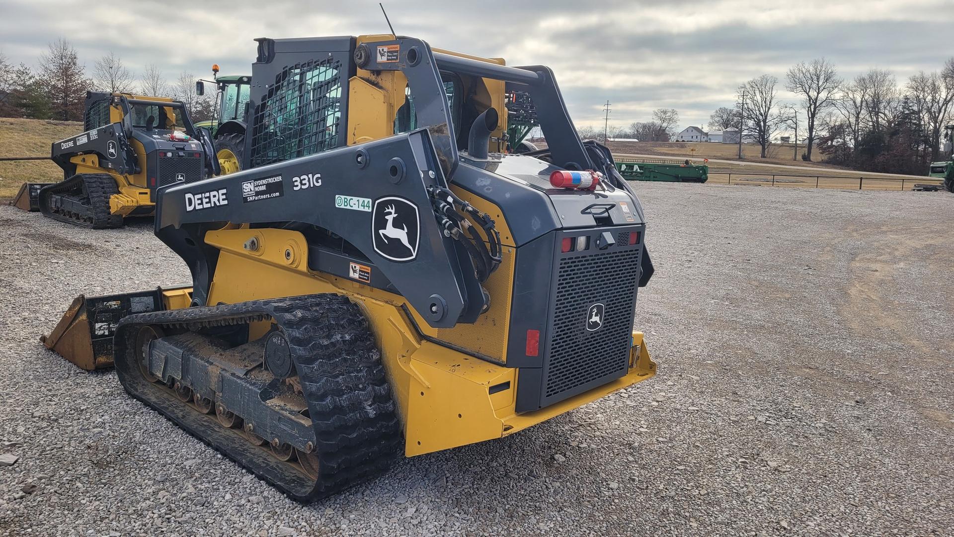 2021 John Deere 331G