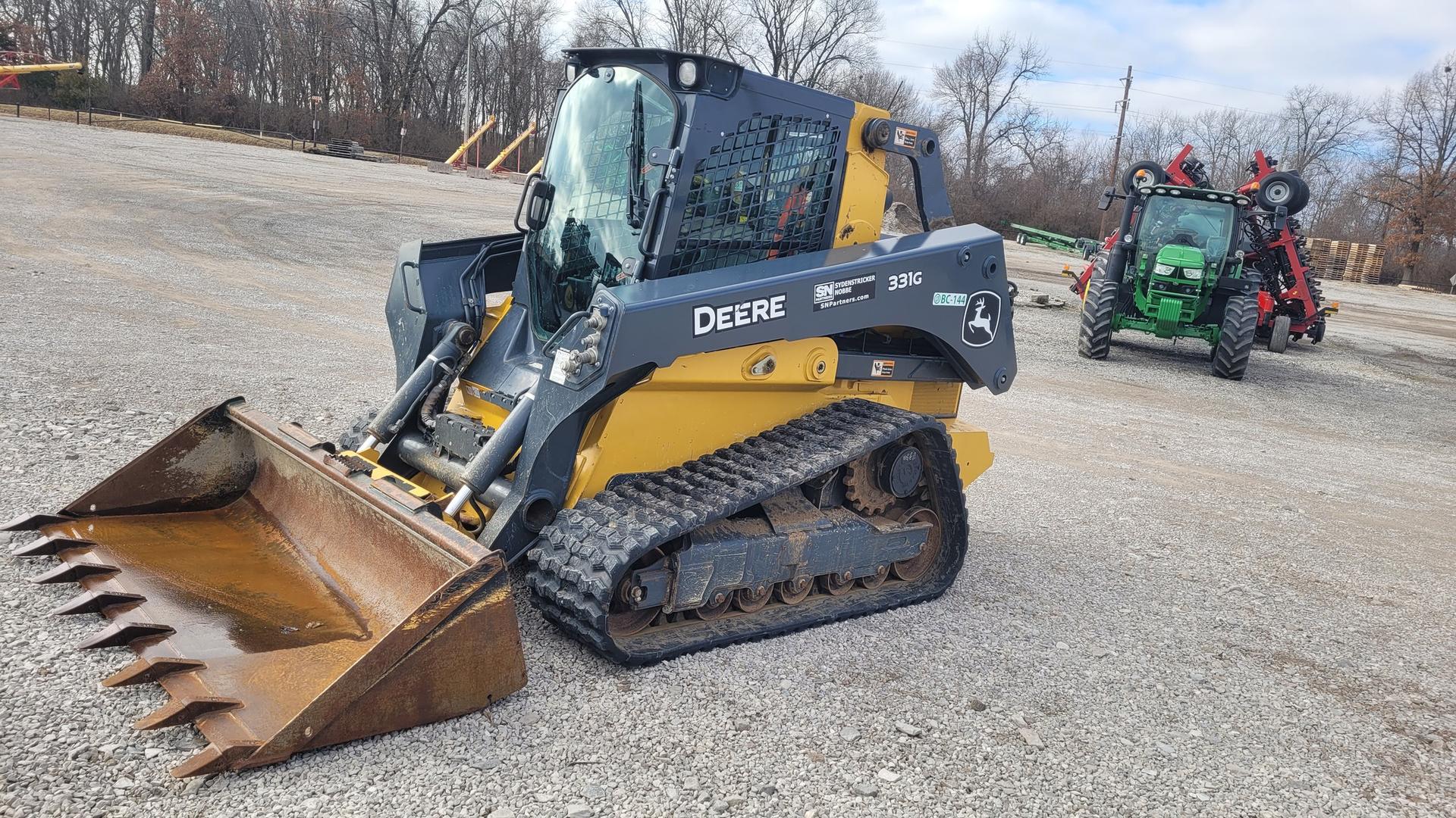 2021 John Deere 331G