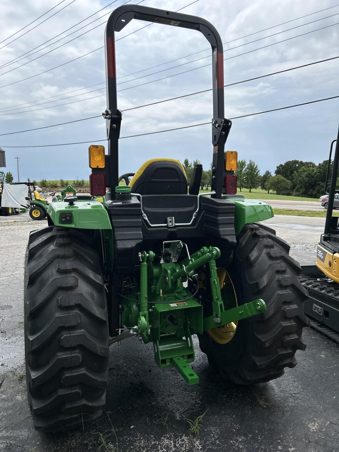 2024 John Deere 4044R