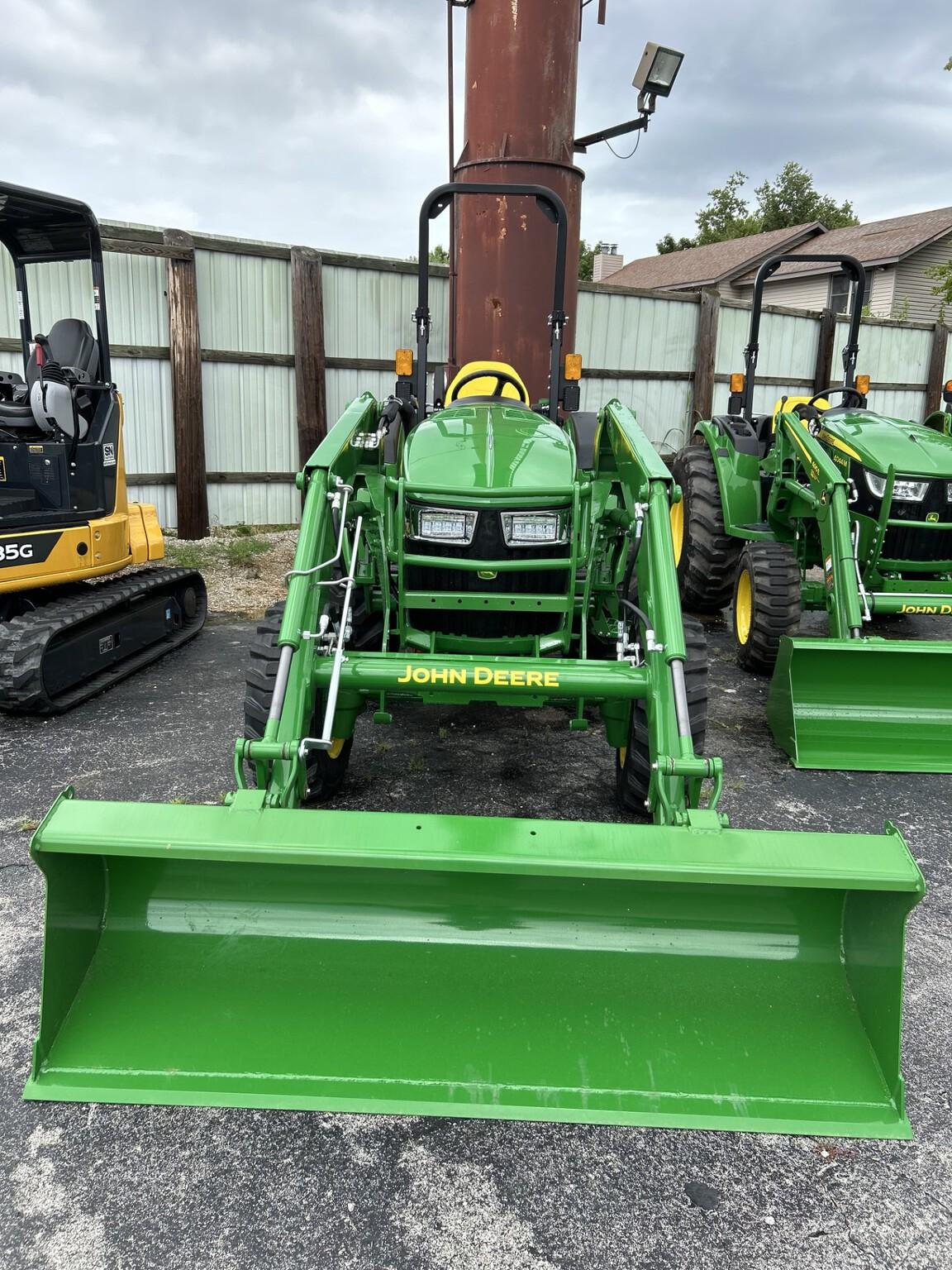 2024 John Deere 4044R