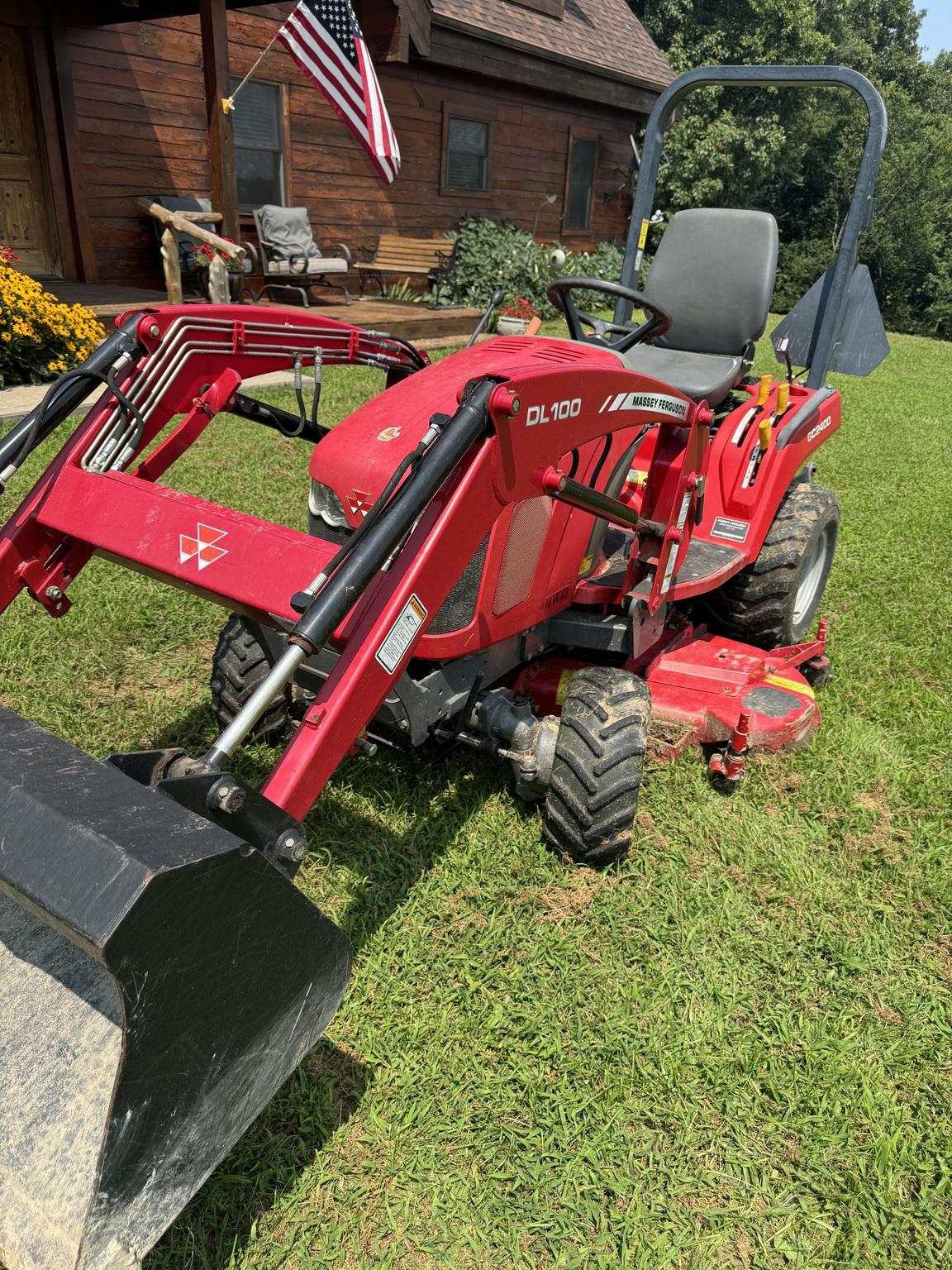 2010 Massey Ferguson GC2400