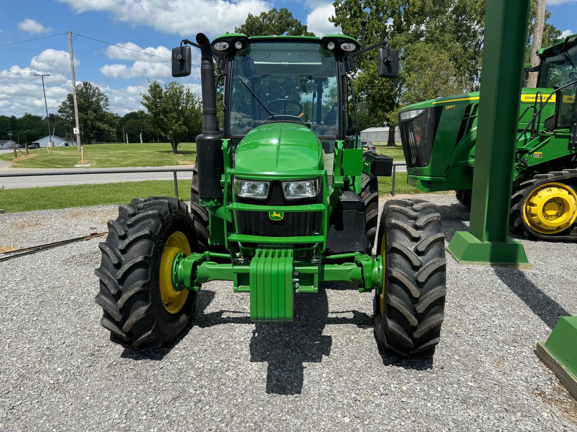 2023 John Deere 5125M