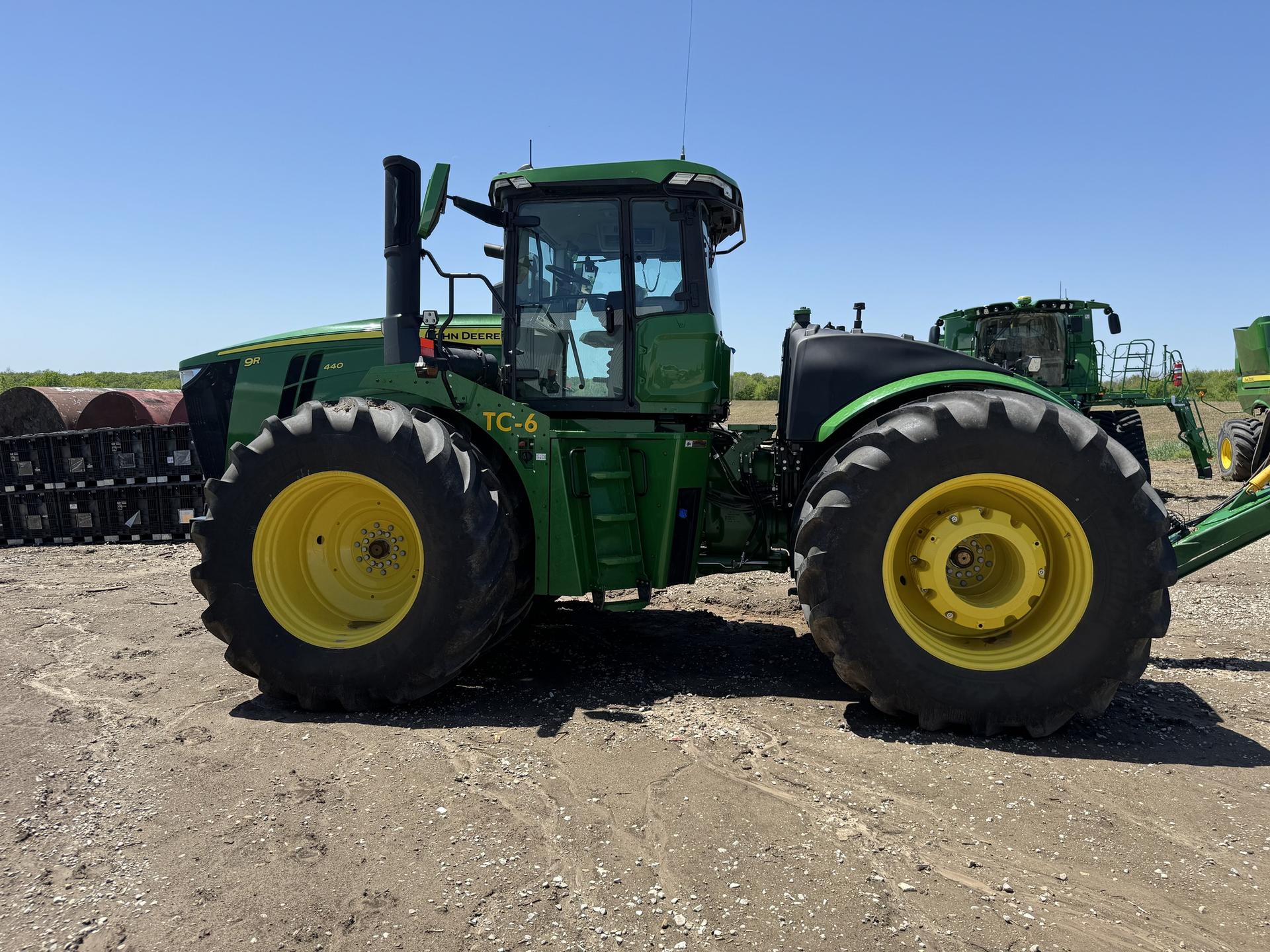 2024 John Deere 9R 440